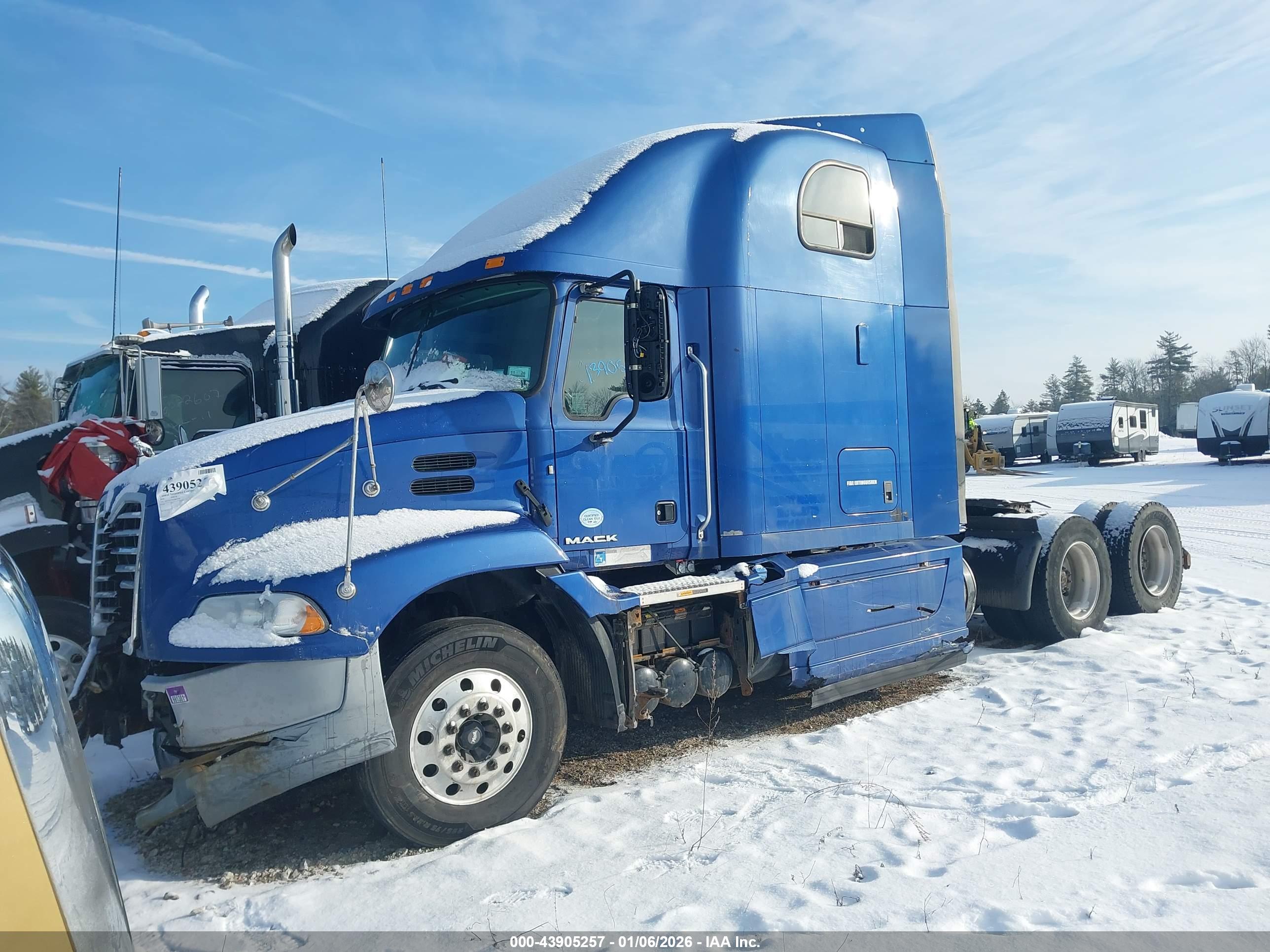 MACK 600 image 2