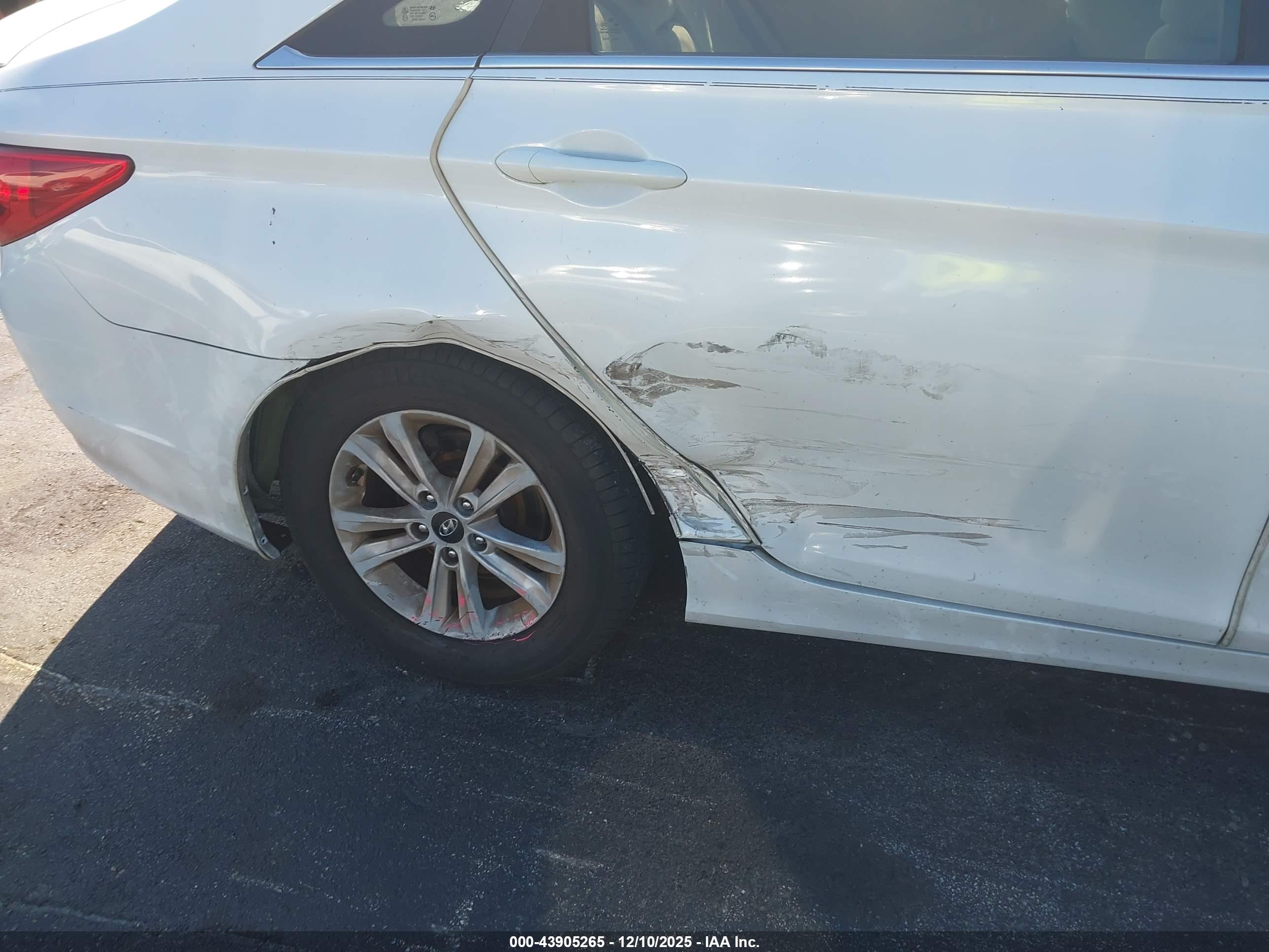 HYUNDAI SONATA image 6