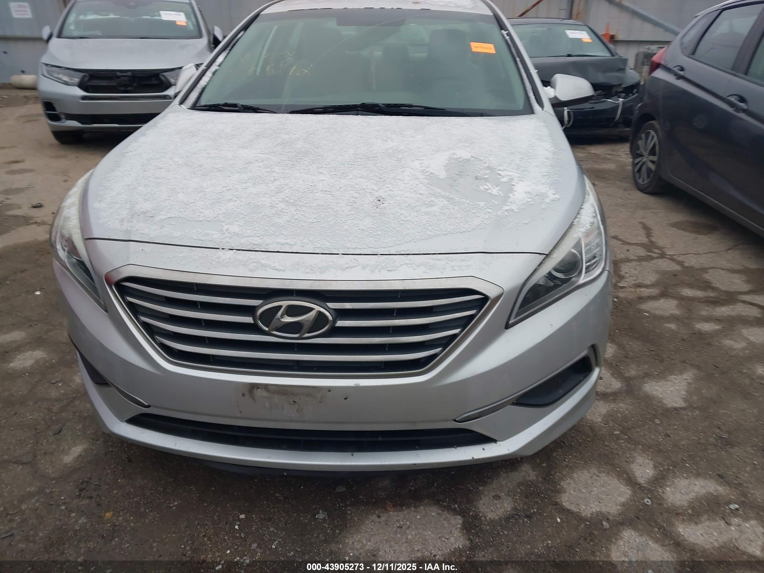 HYUNDAI SONATA image 6