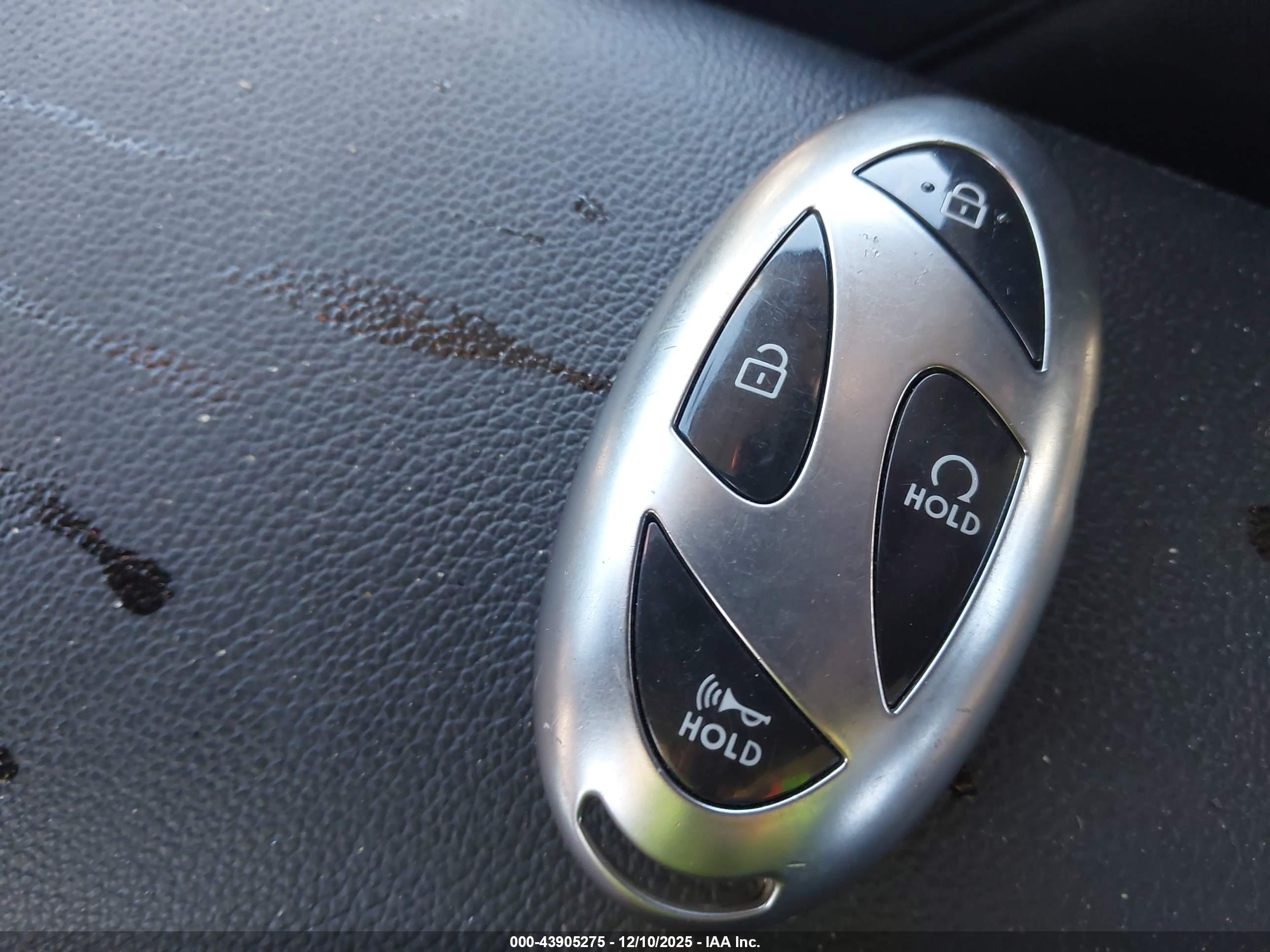 HYUNDAI ELANTRA image 11