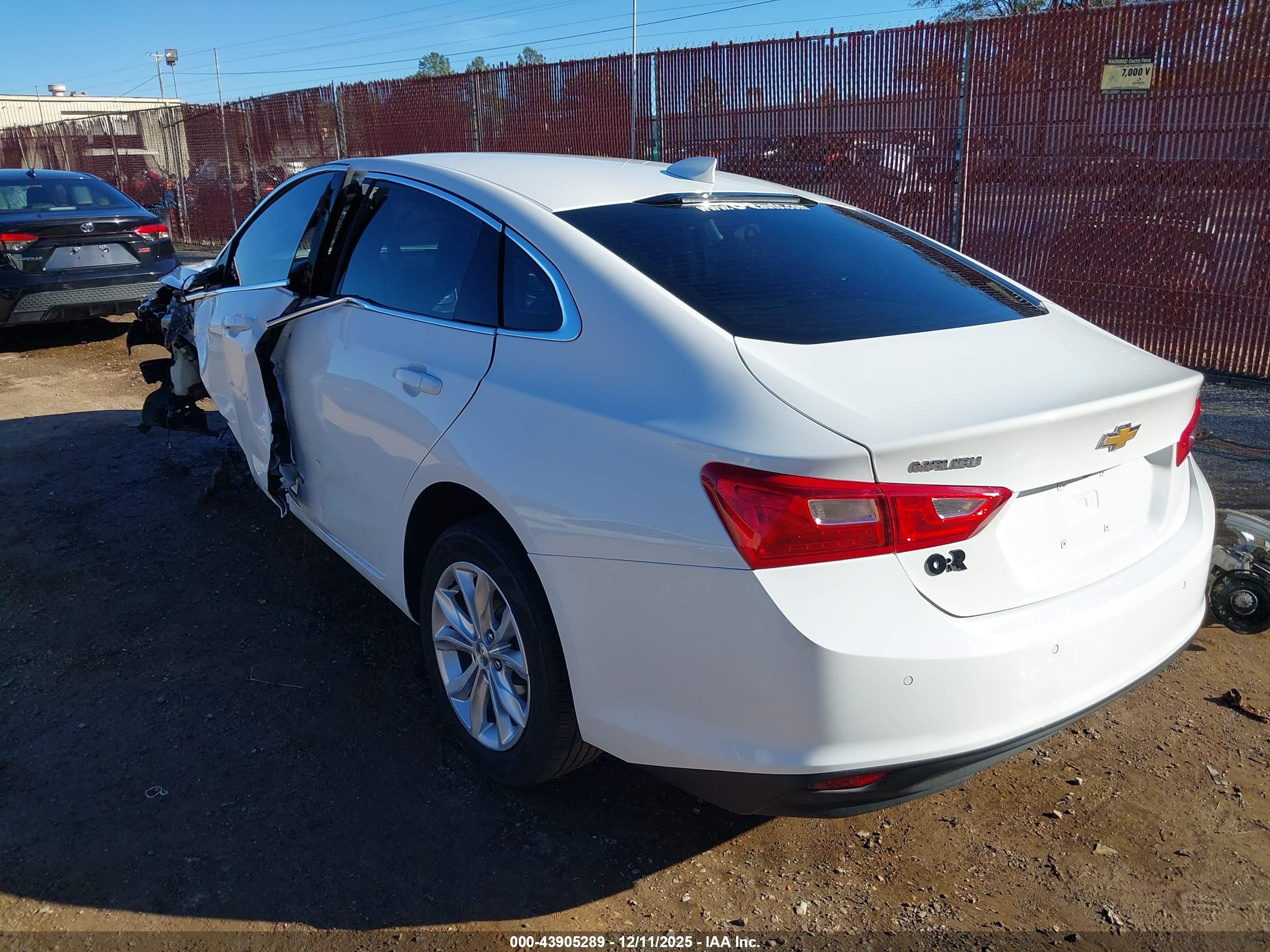 CHEVROLET MALIBU image 3