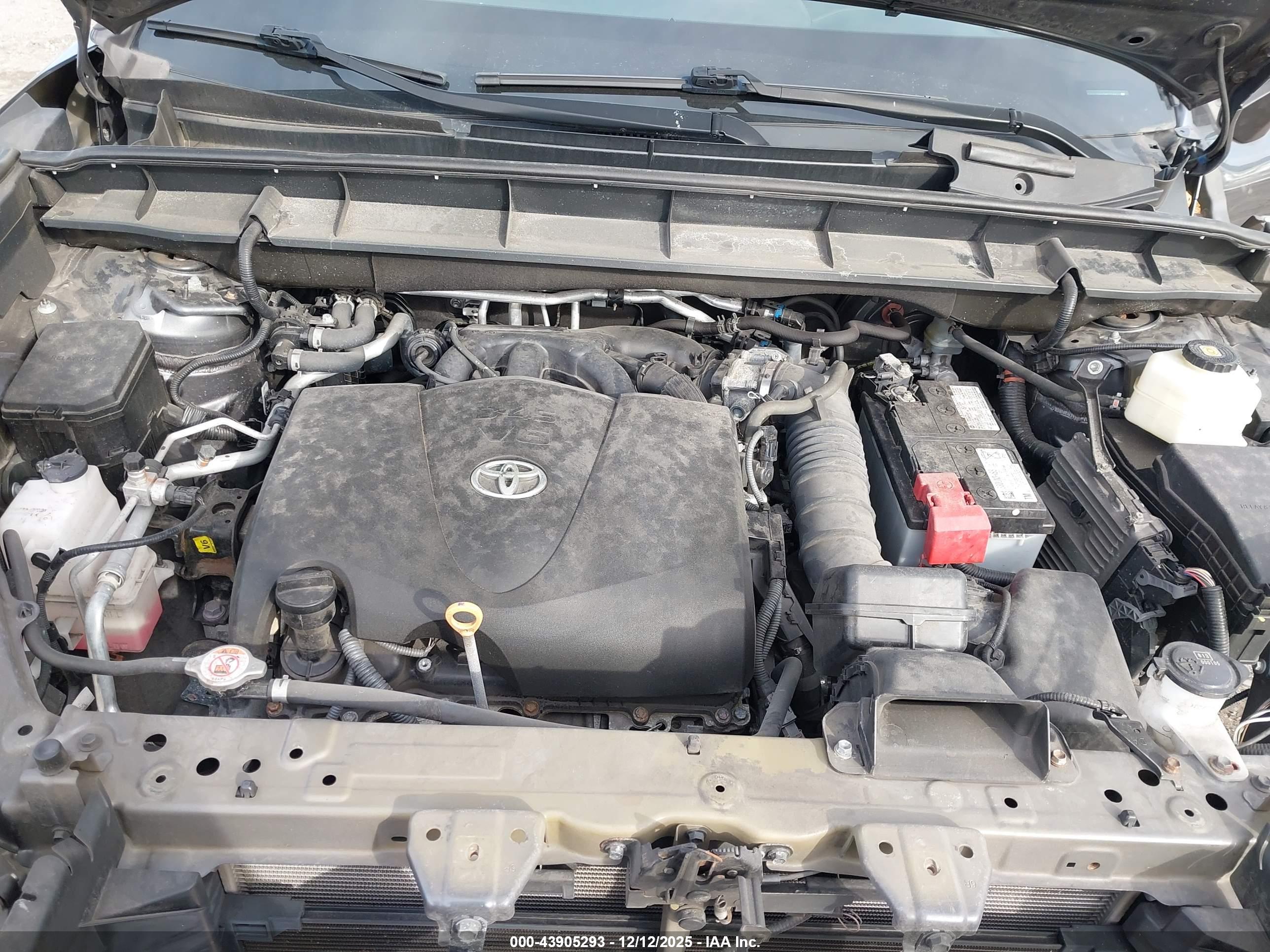 TOYOTA HIGHLANDER image 10