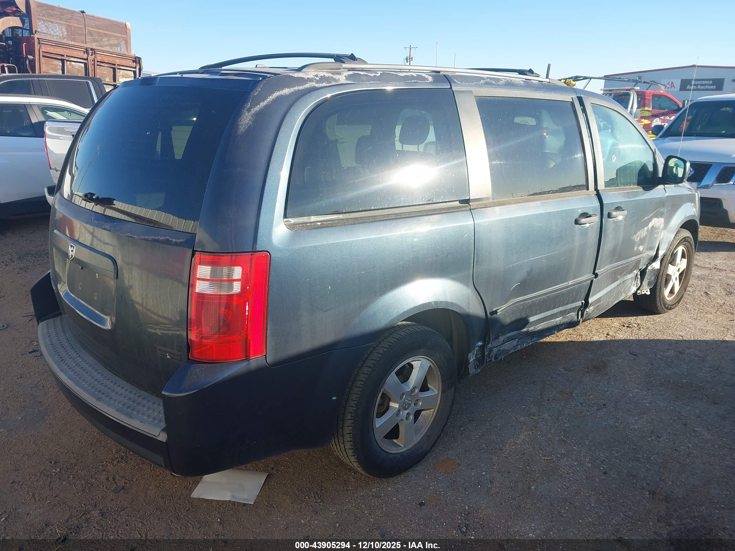 DODGE GRAND image 4