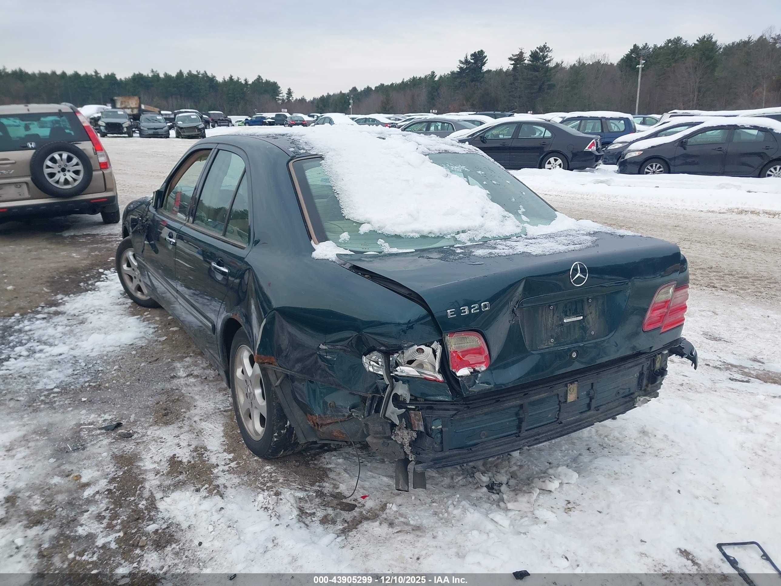 MERCEDES-BENZ E image 3
