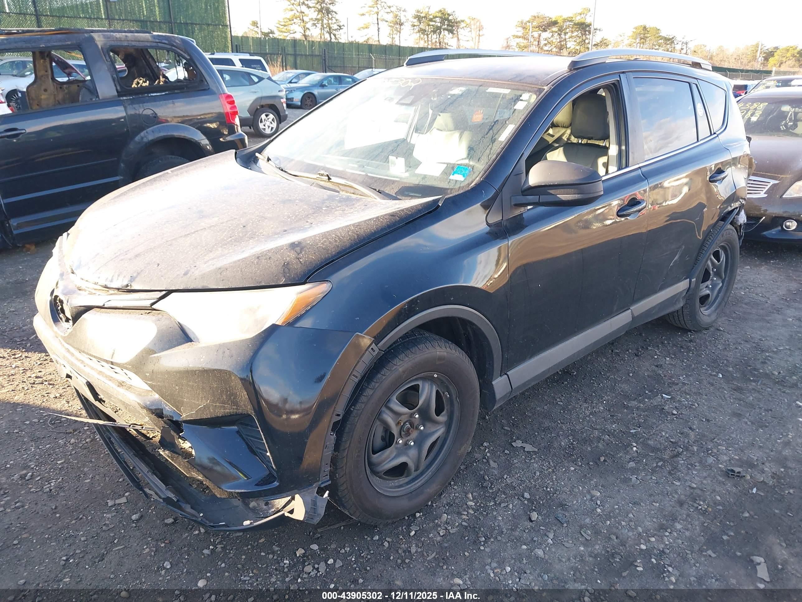 TOYOTA RAV4 image 6
