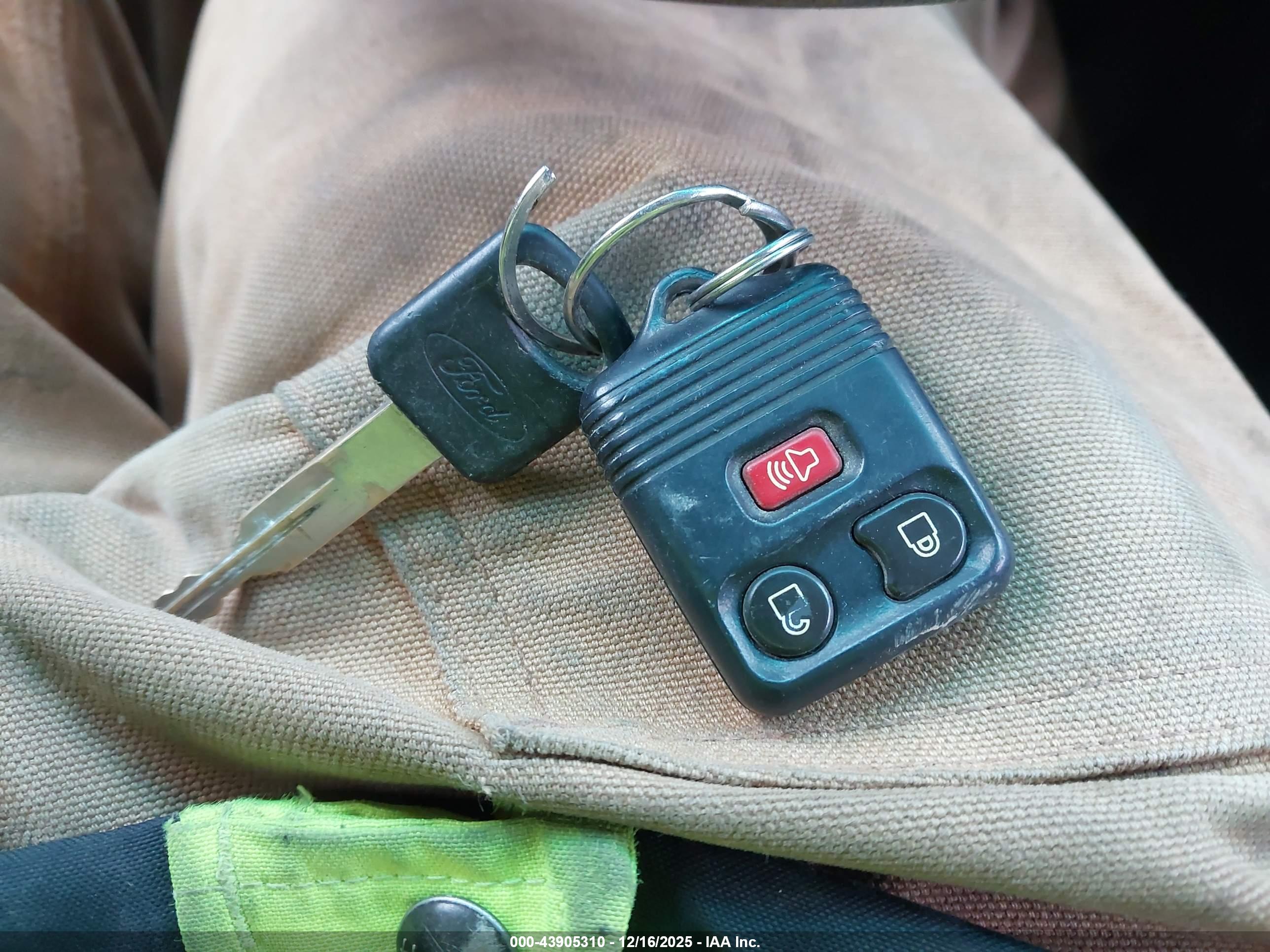 FORD UTILITY image 11
