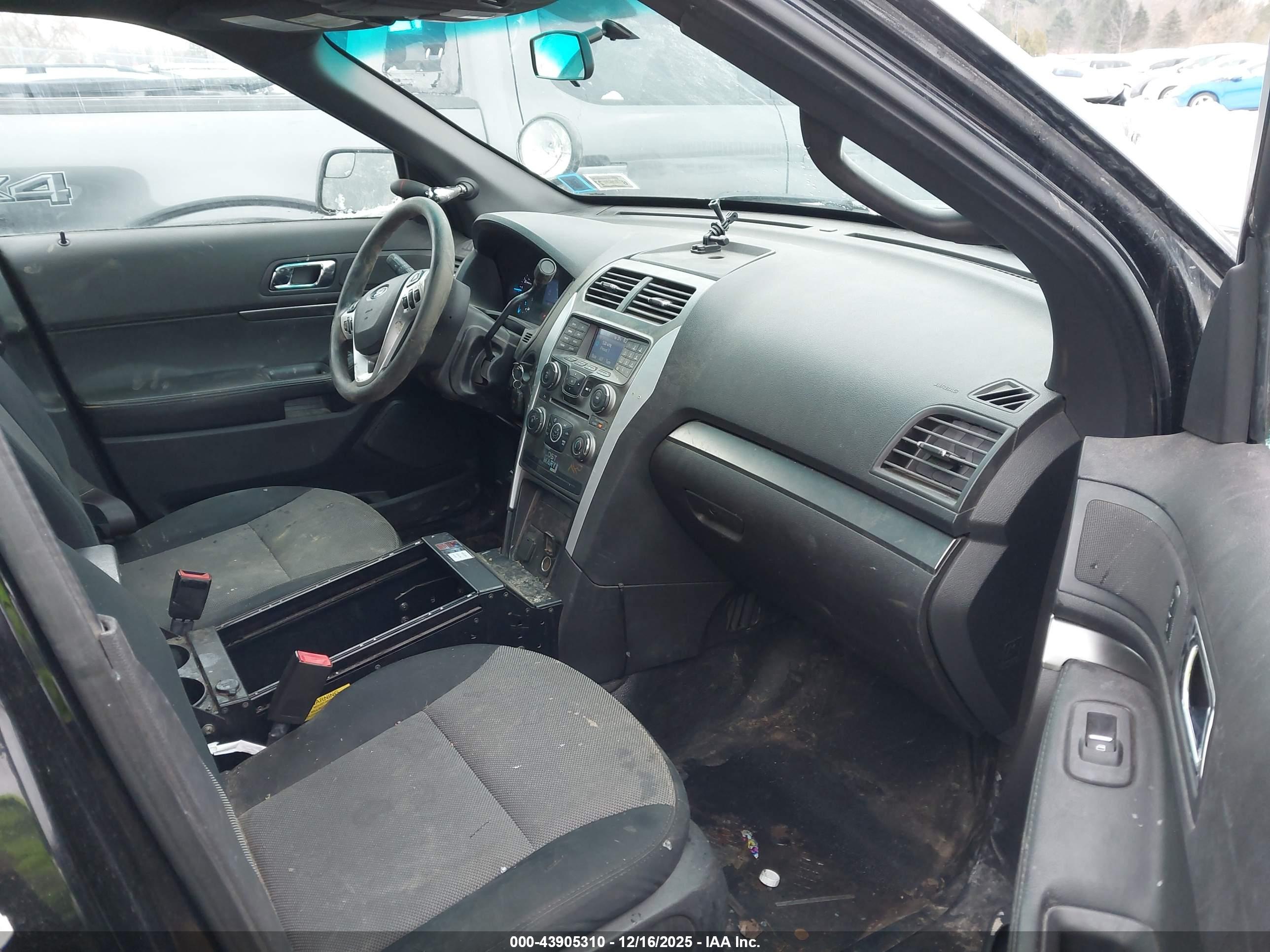 FORD UTILITY image 5