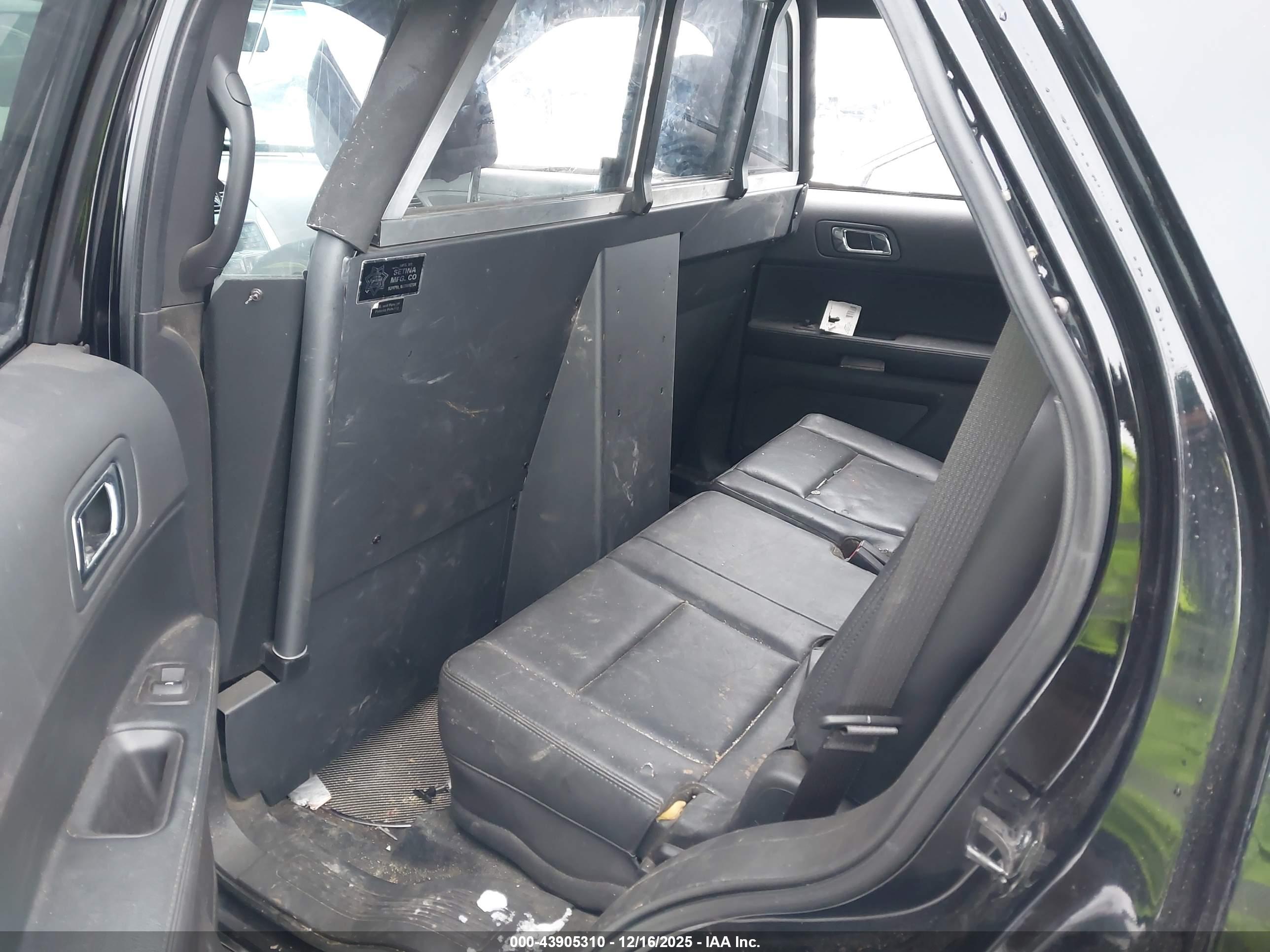 FORD UTILITY image 8