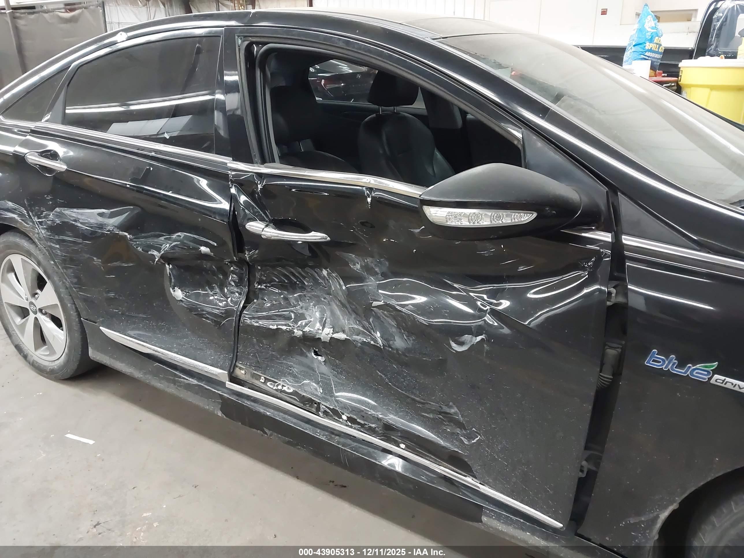 HYUNDAI SONATA image 6