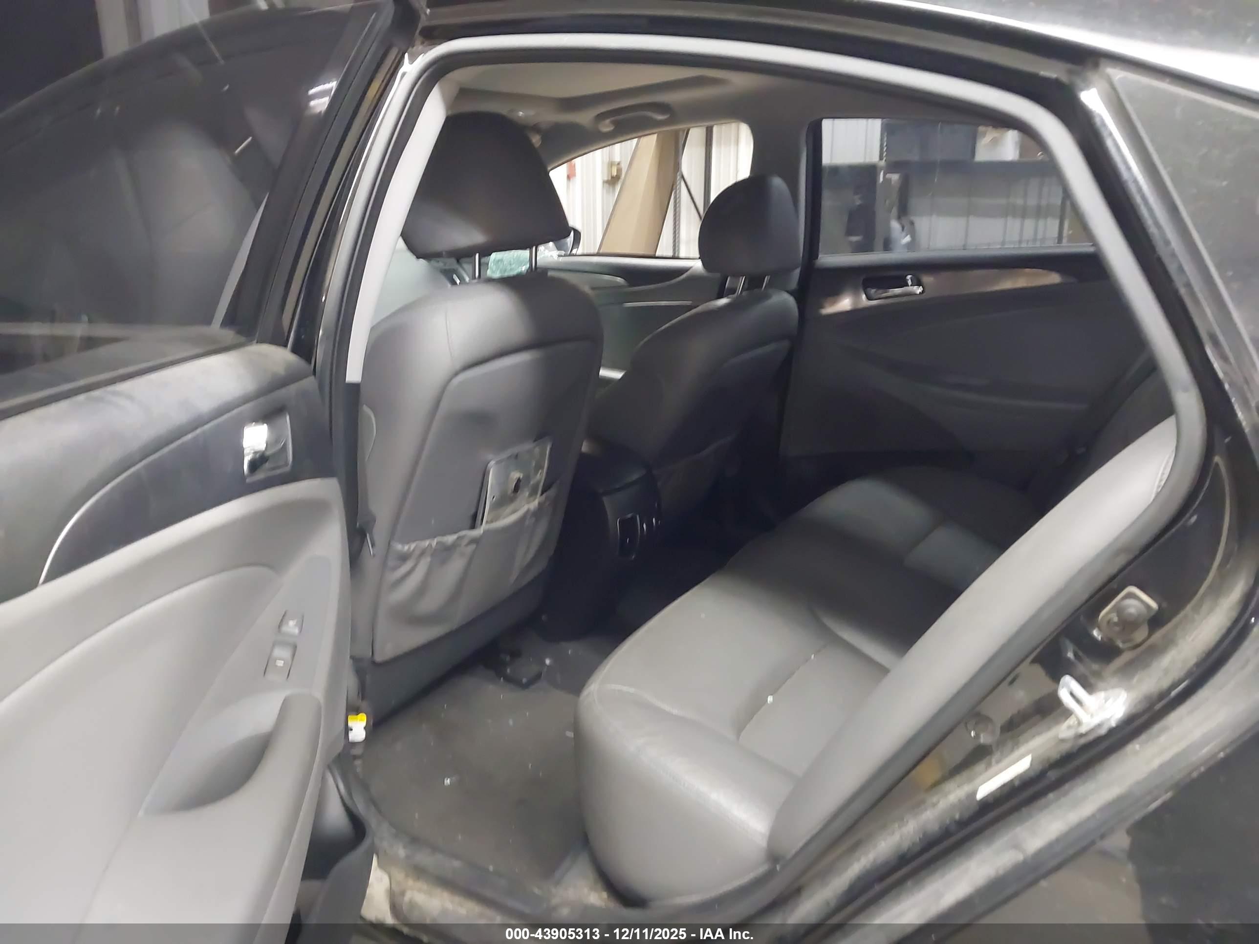 HYUNDAI SONATA image 8