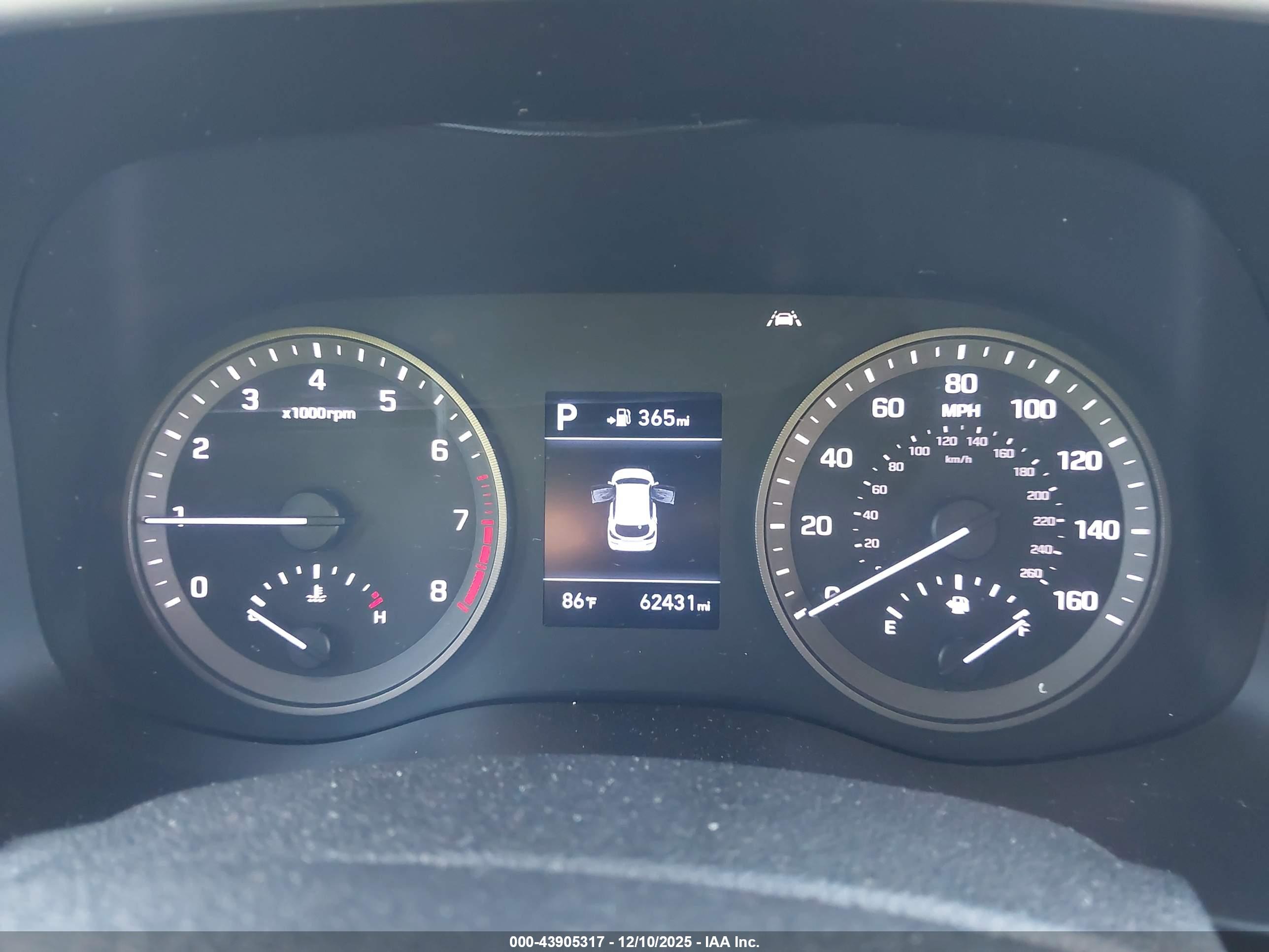 HYUNDAI TUCSON image 7