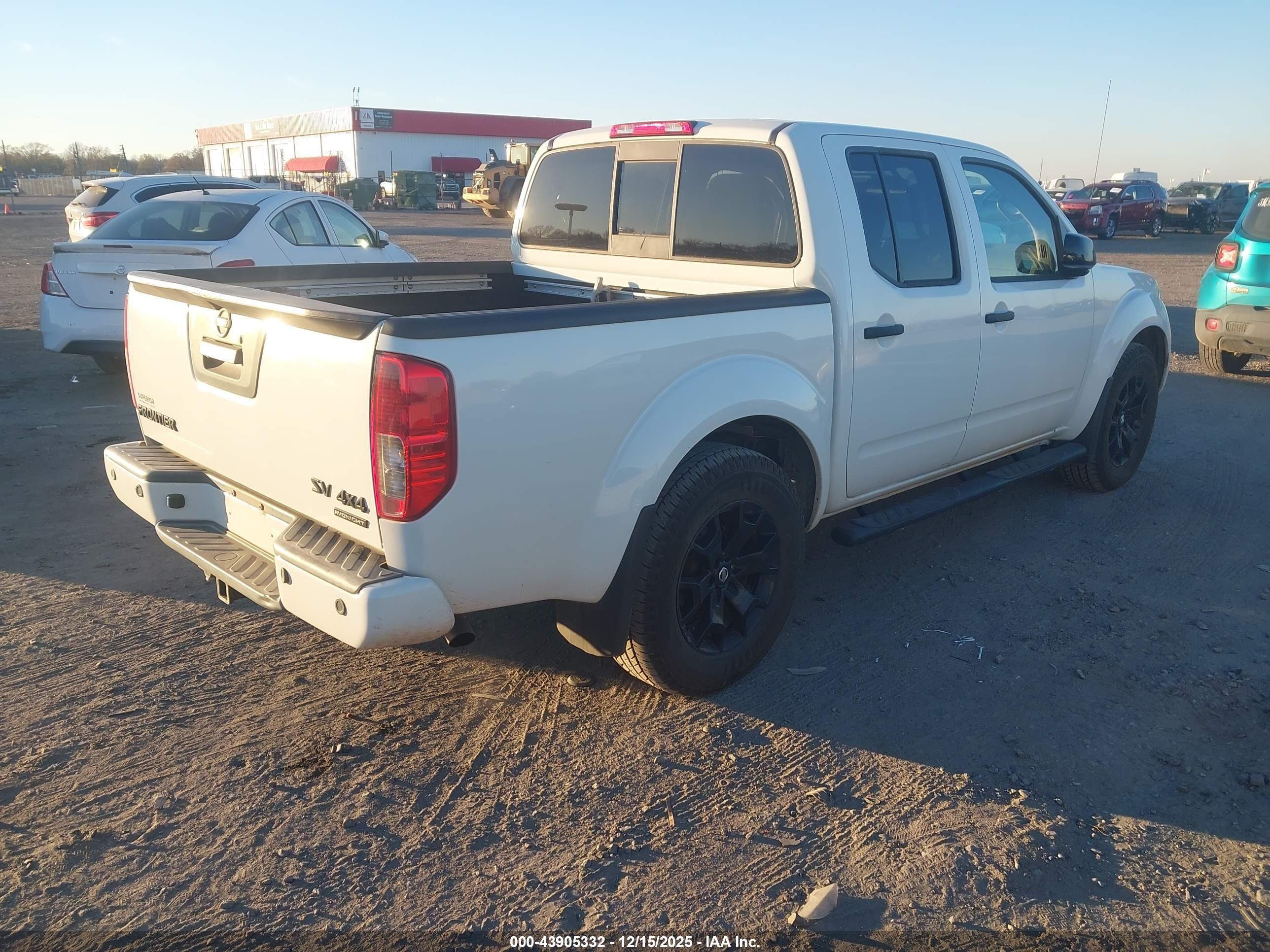 NISSAN FRONTIER image 4