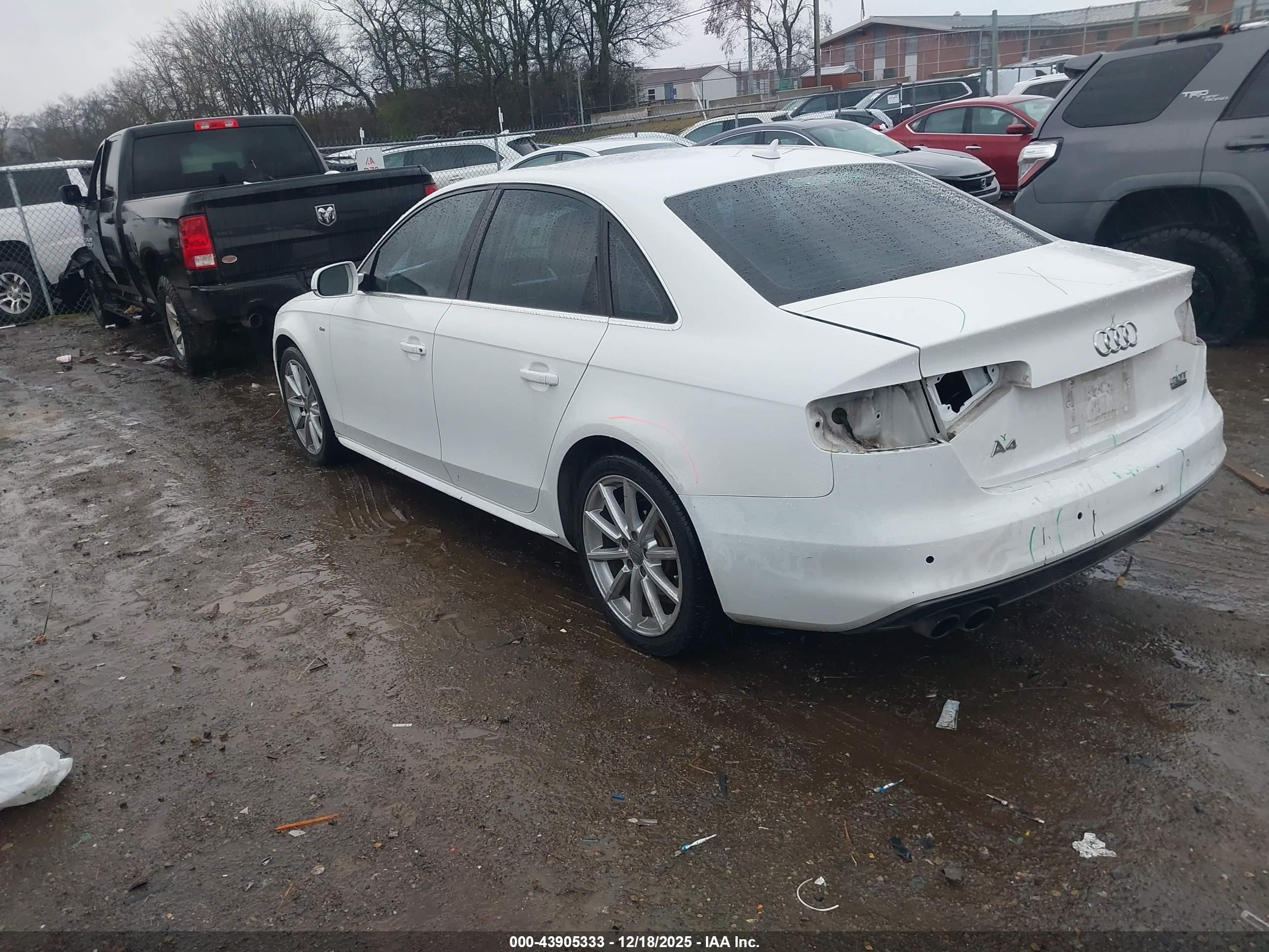 AUDI A4 image 3