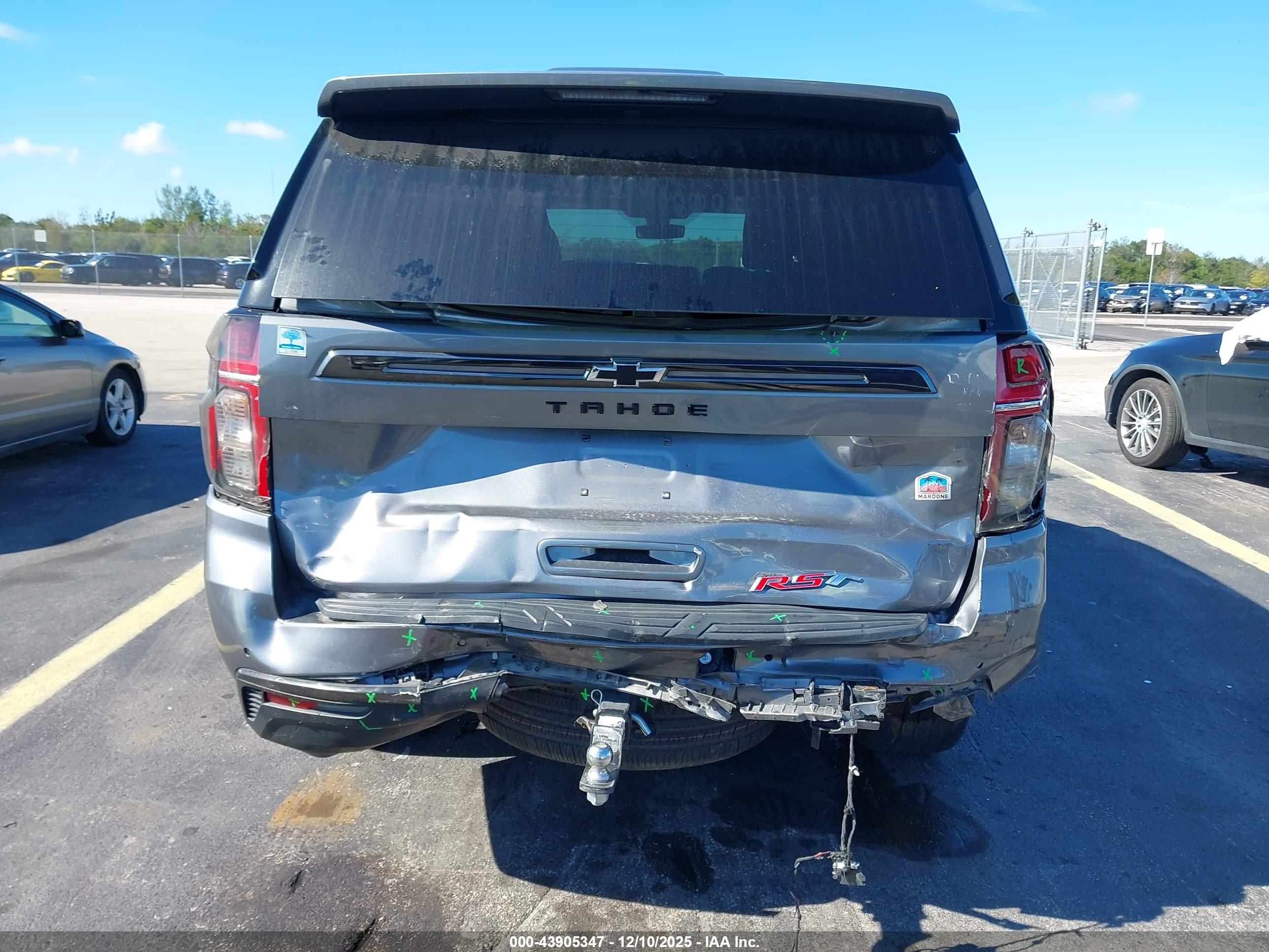 CHEVROLET TAHOE image 6