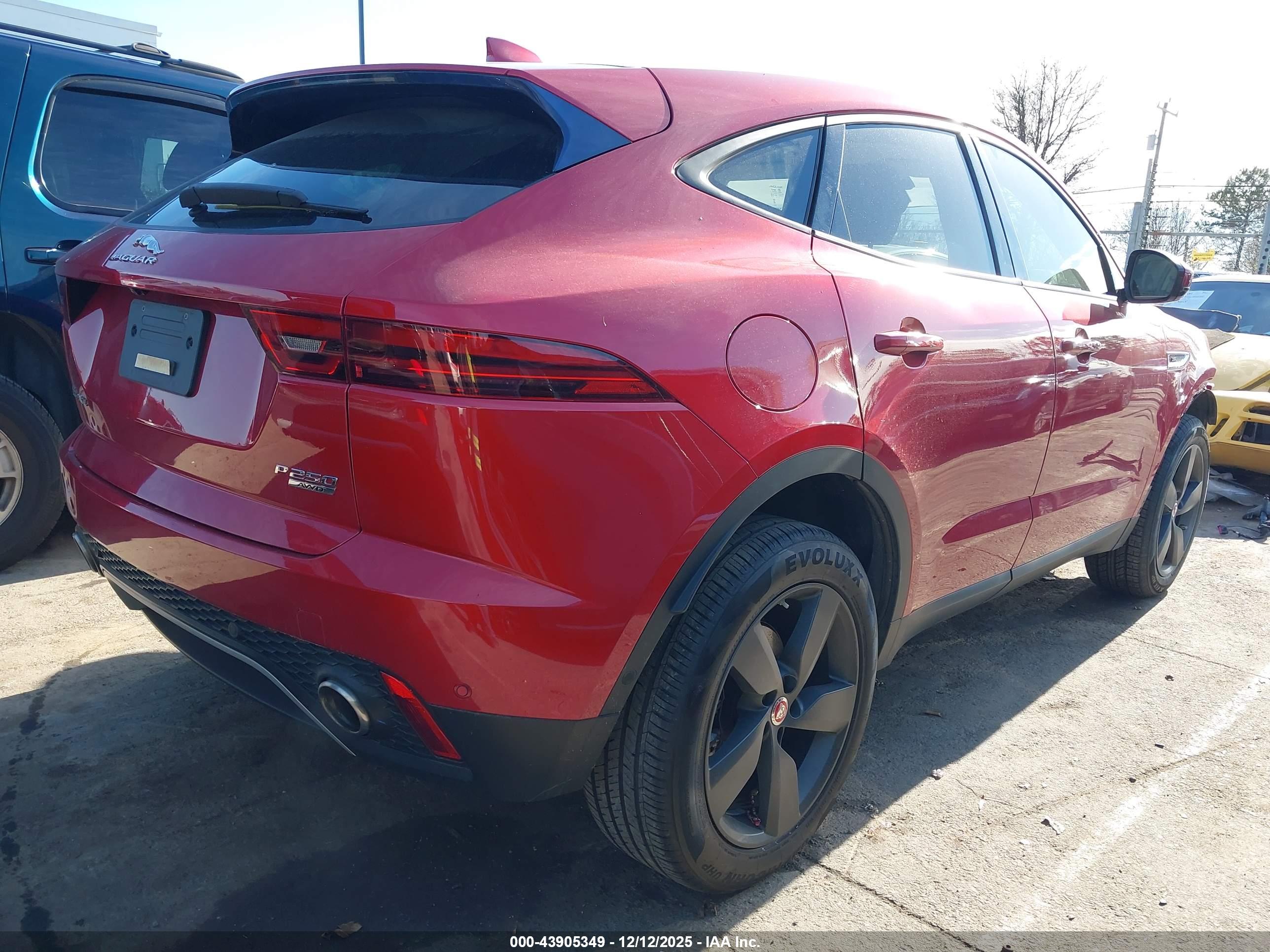 JAGUAR E-PACE image 4