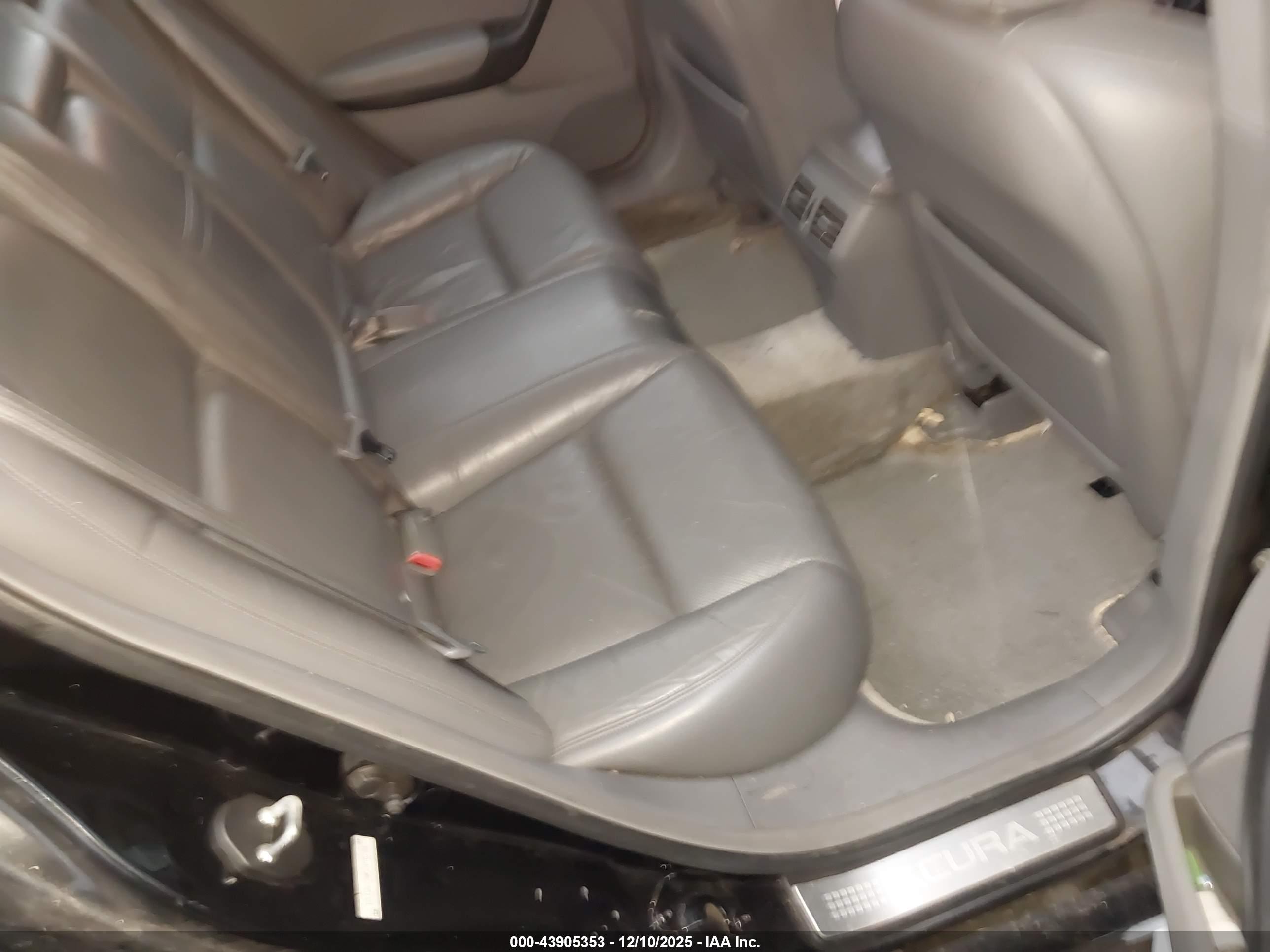 ACURA TL image 8