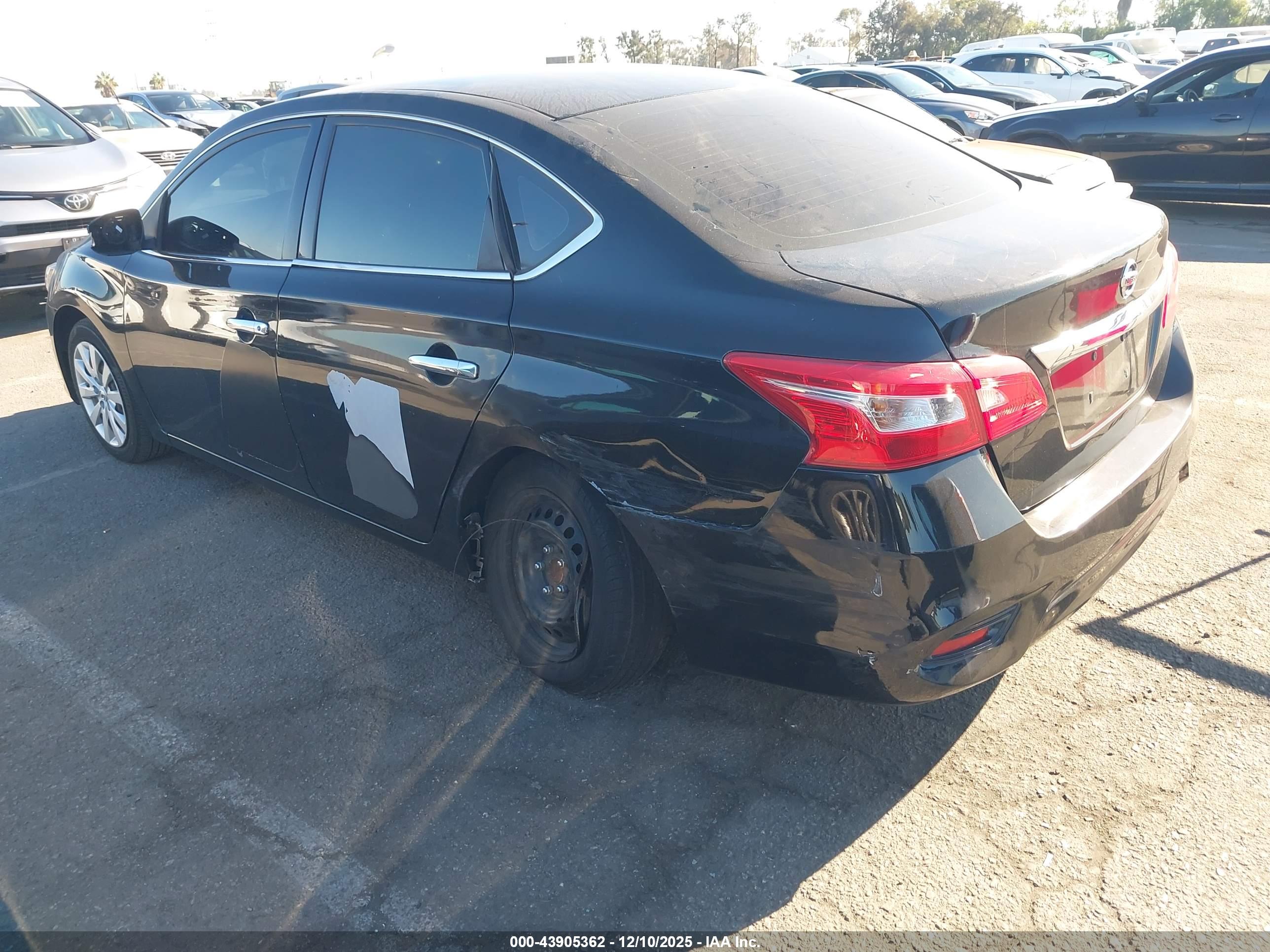NISSAN SENTRA image 3