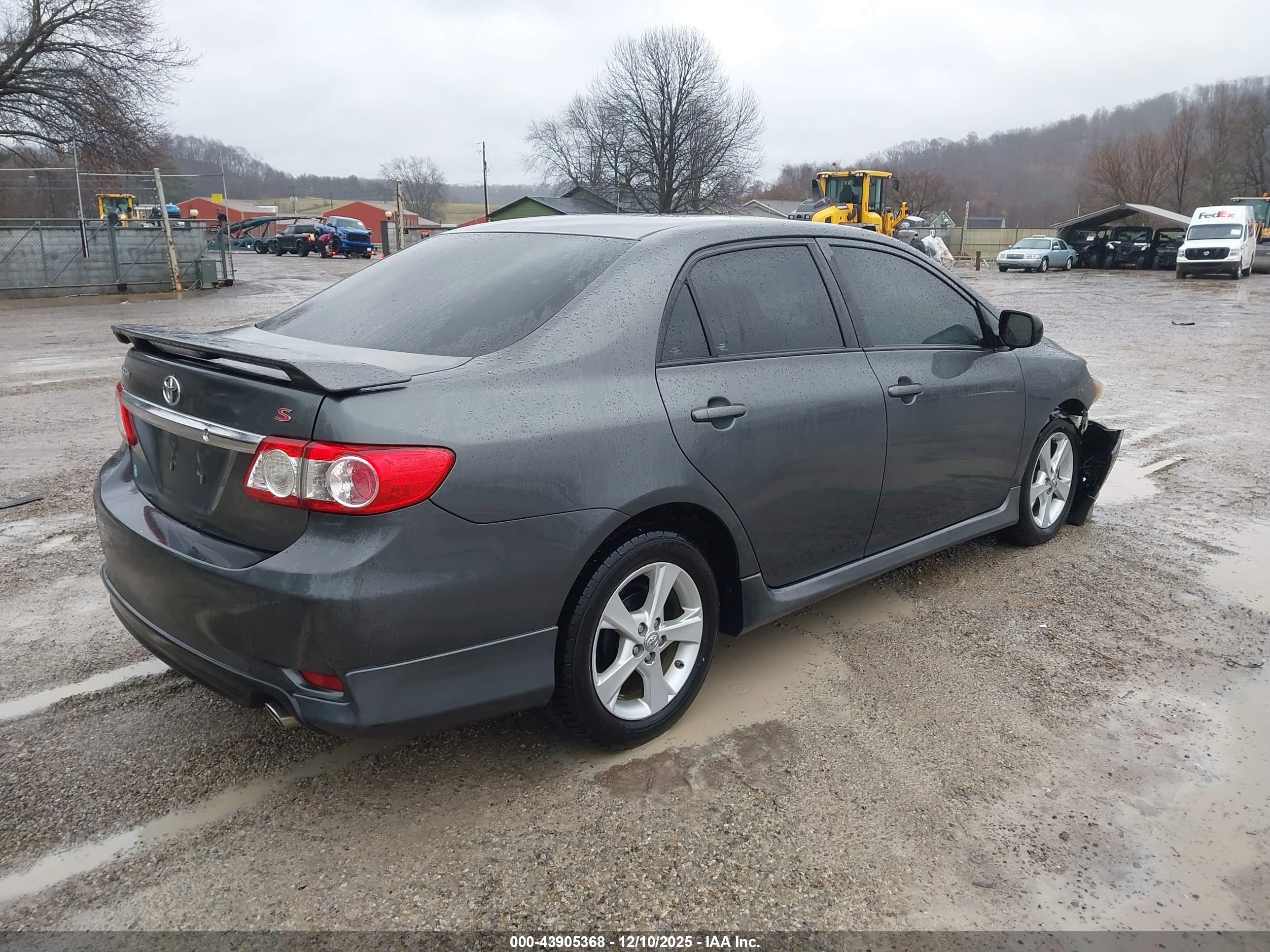 TOYOTA COROLLA image 4
