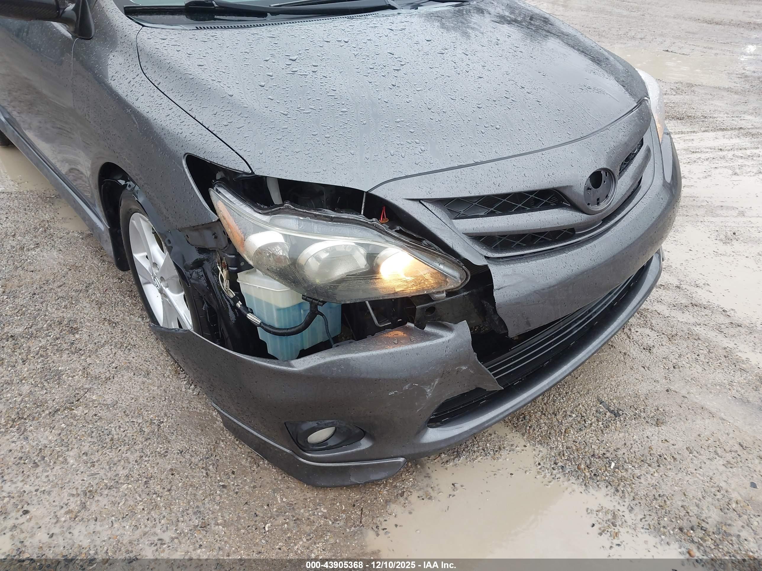 TOYOTA COROLLA image 6