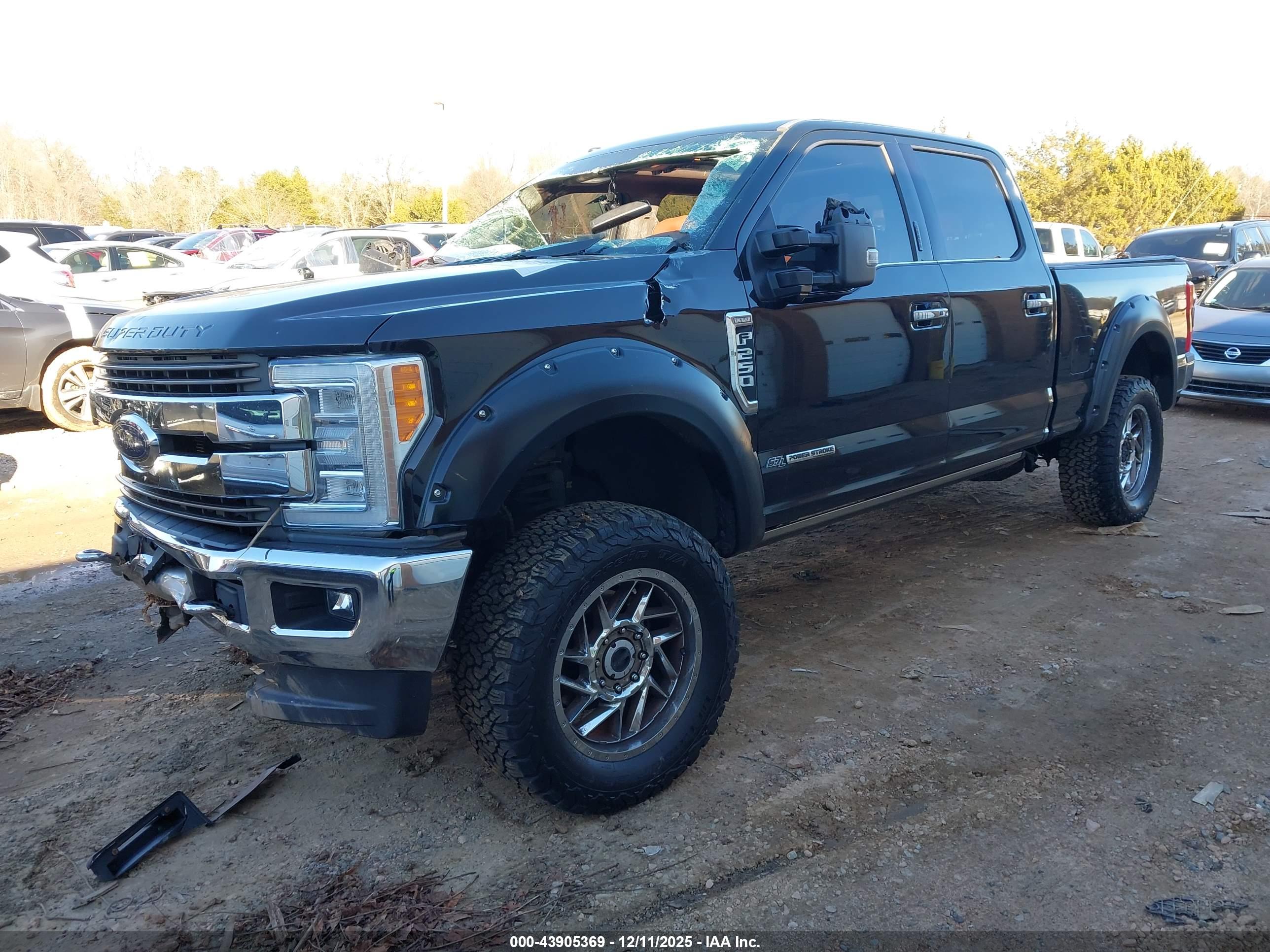FORD F-250 image 2