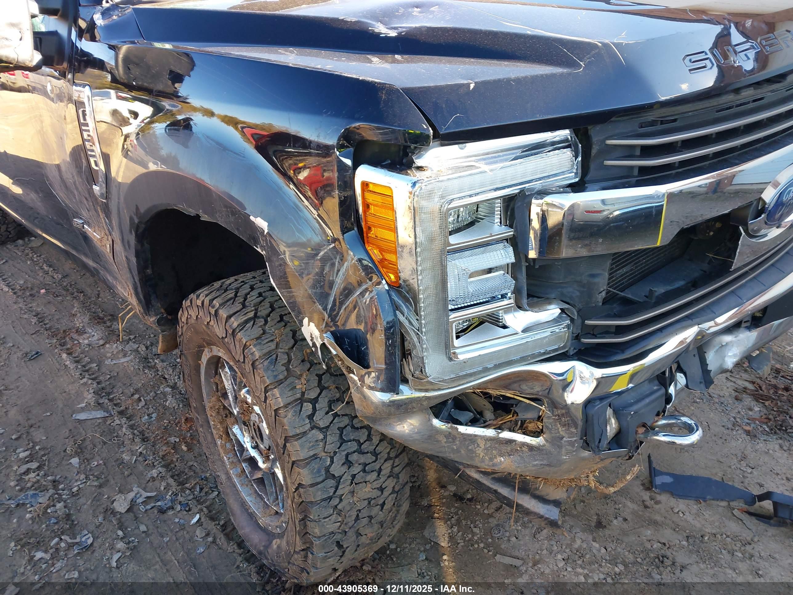 FORD F-250 image 6