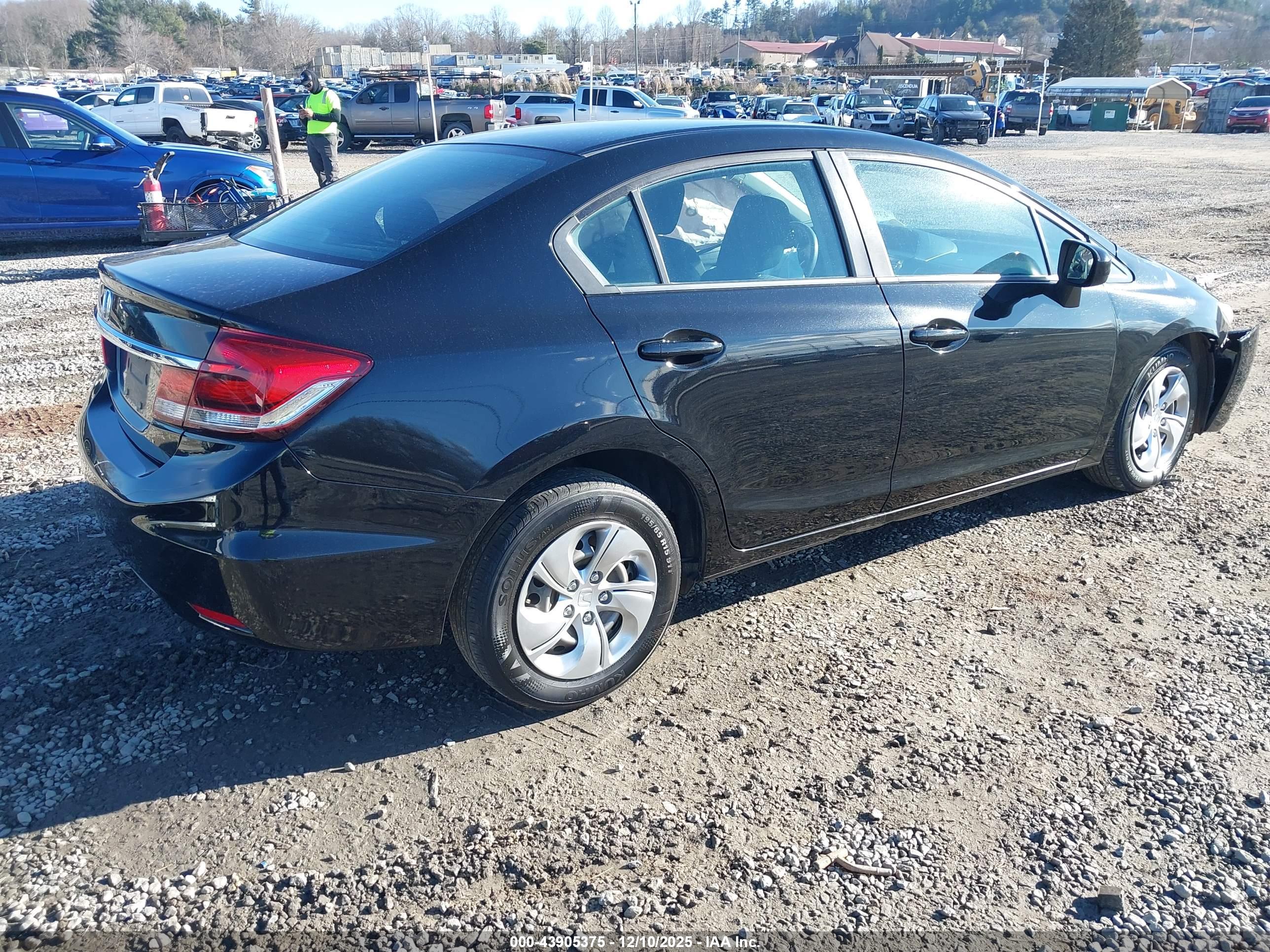 HONDA CIVIC image 4