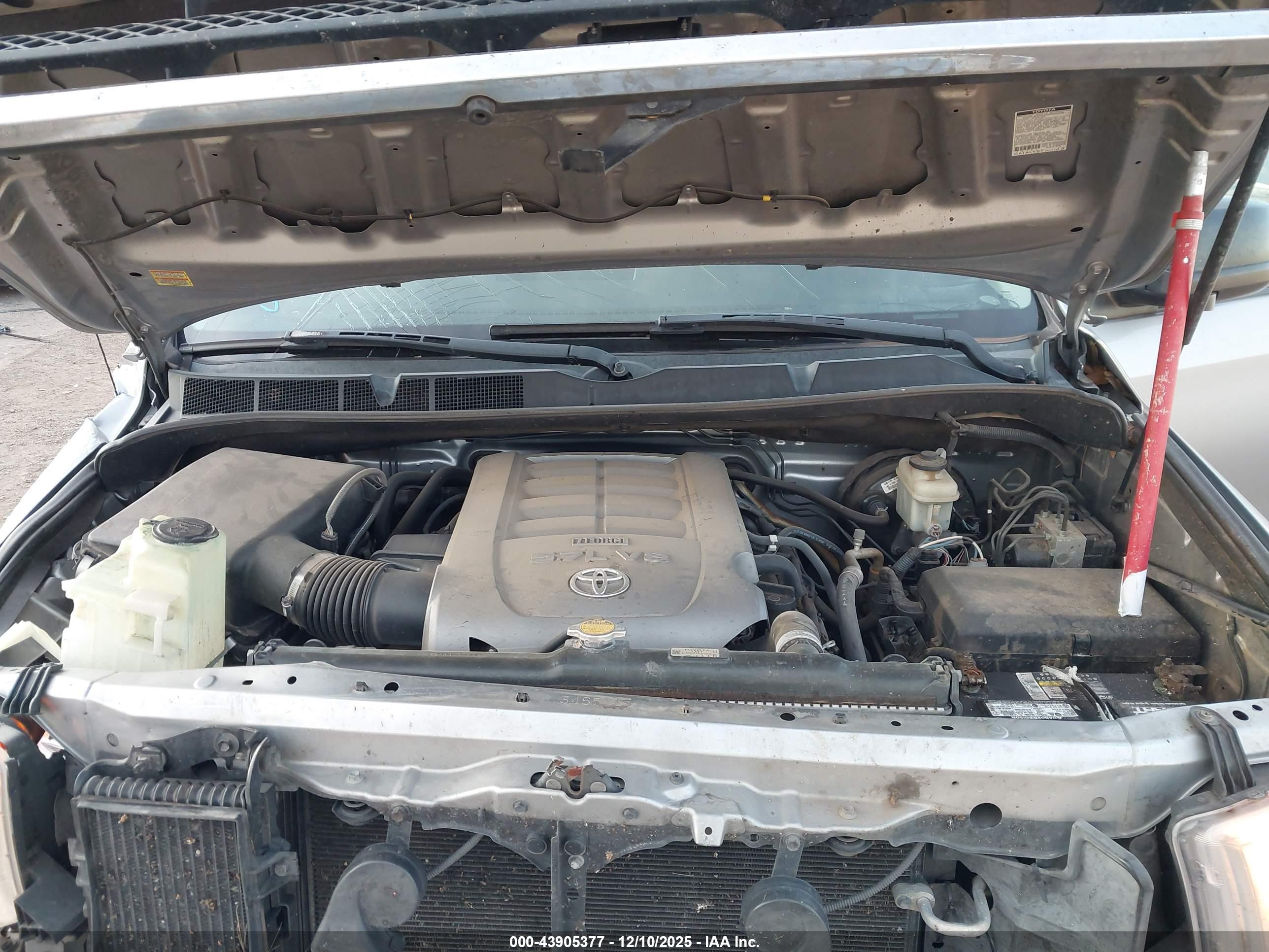 TOYOTA TUNDRA image 10