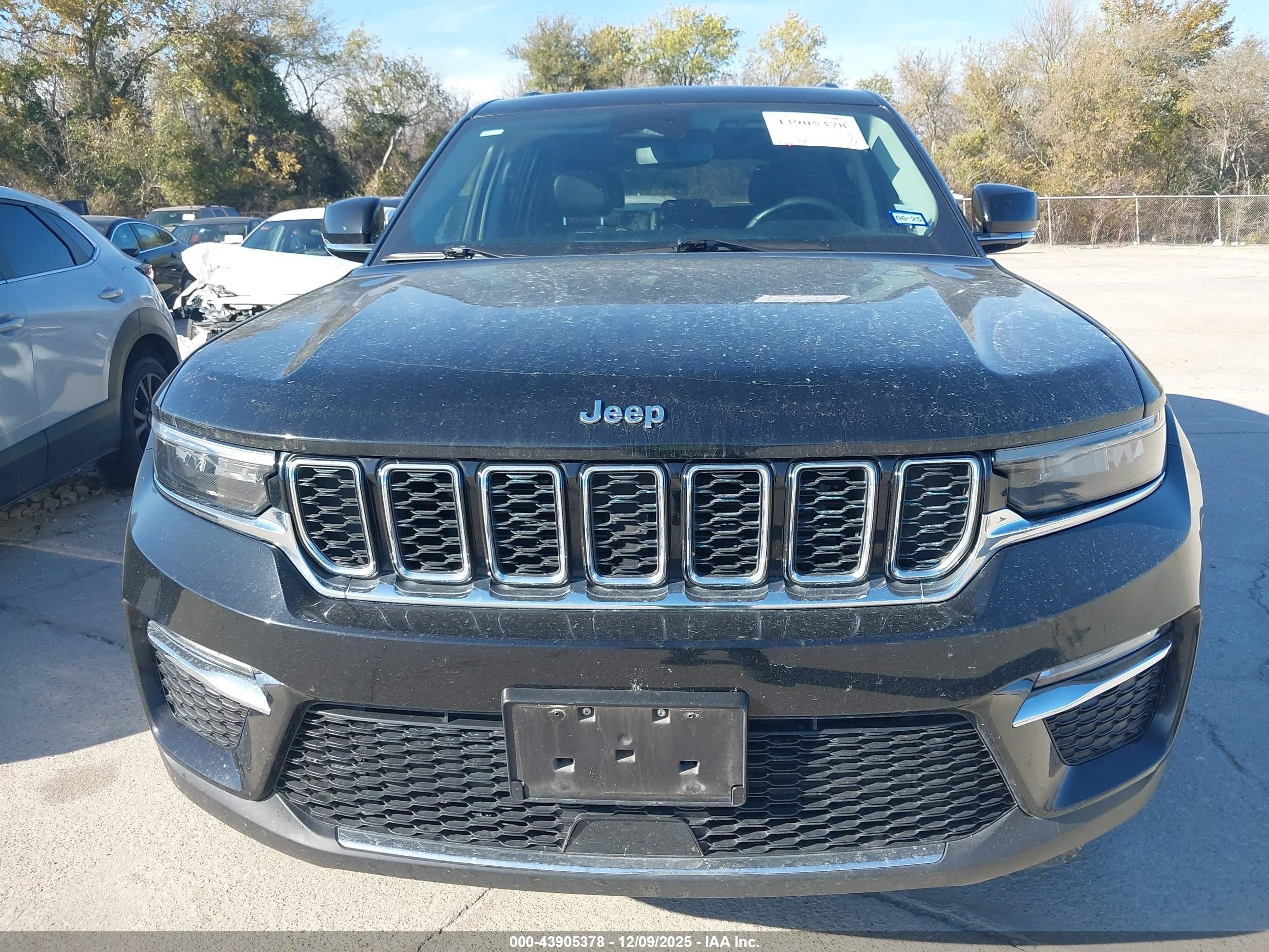 JEEP GRAND image 6