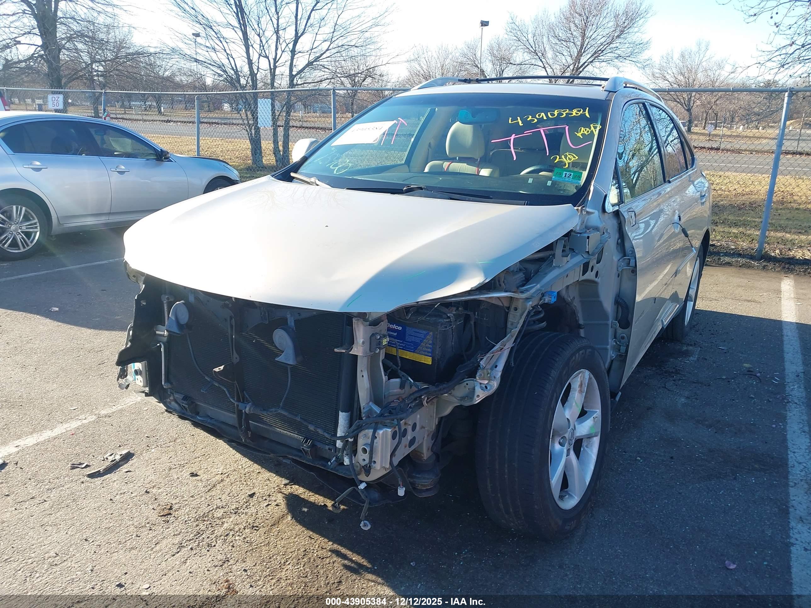 LEXUS RX image 2