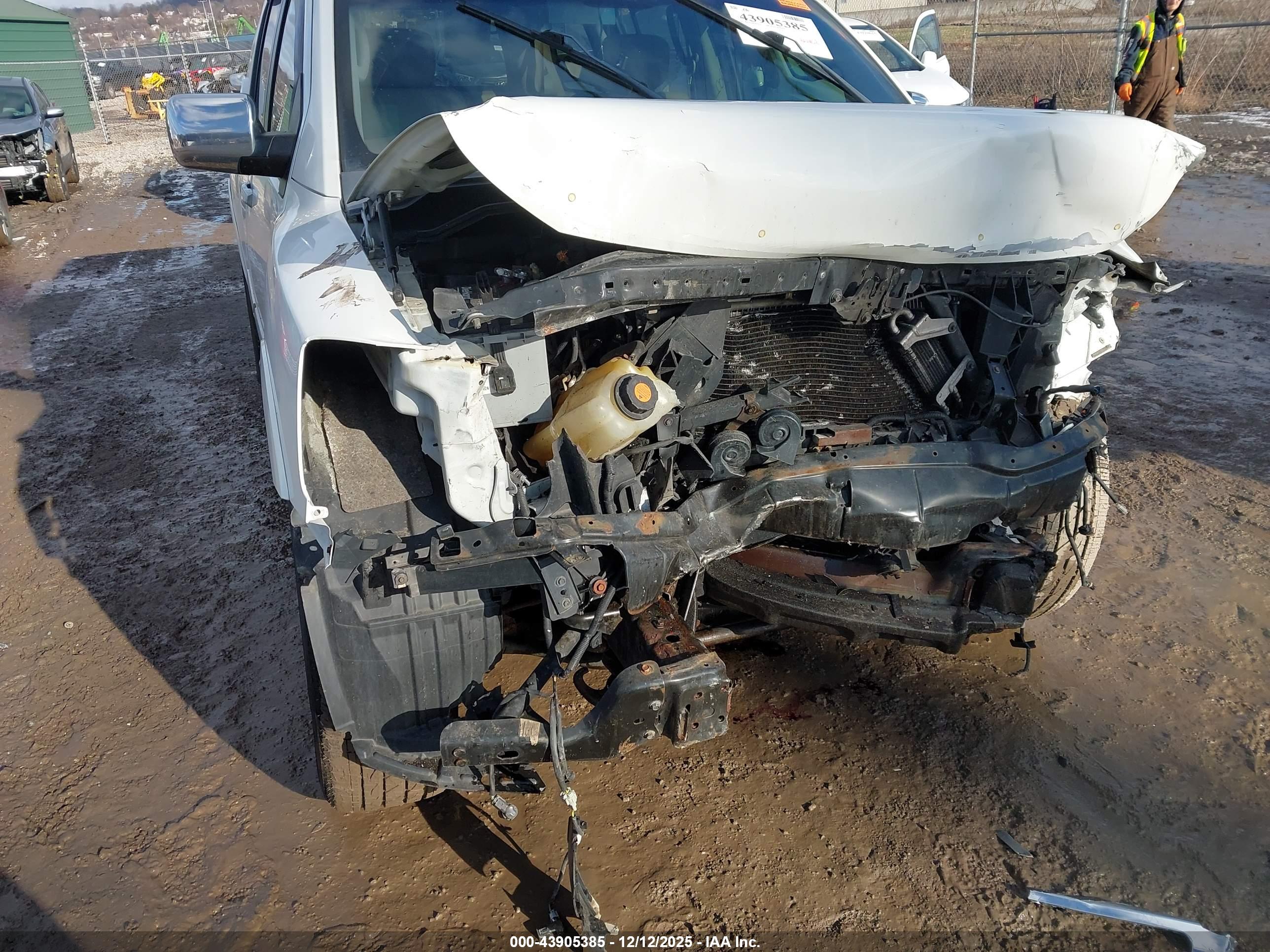 NISSAN ARMADA image 6