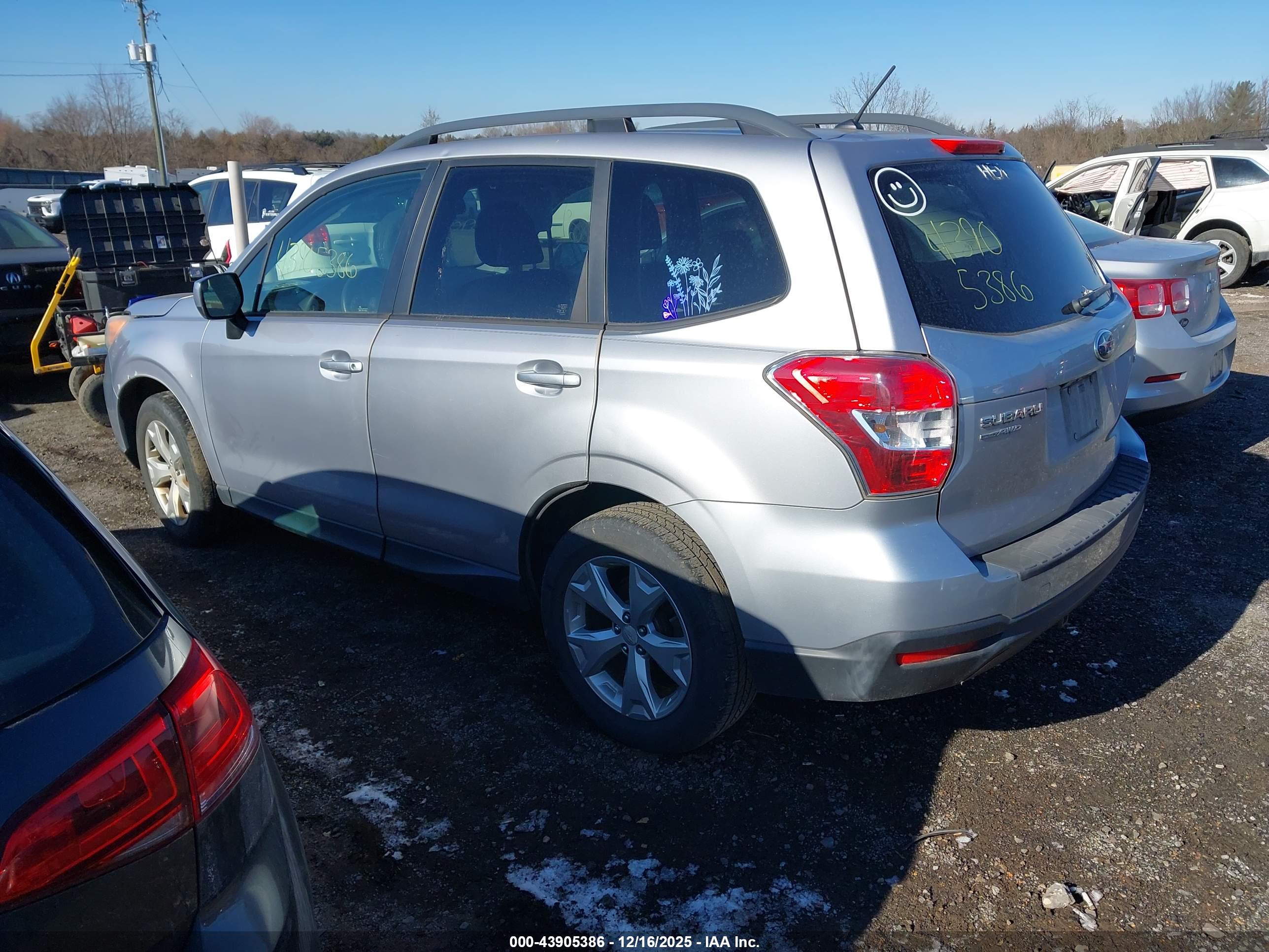 SUBARU FORESTER image 3