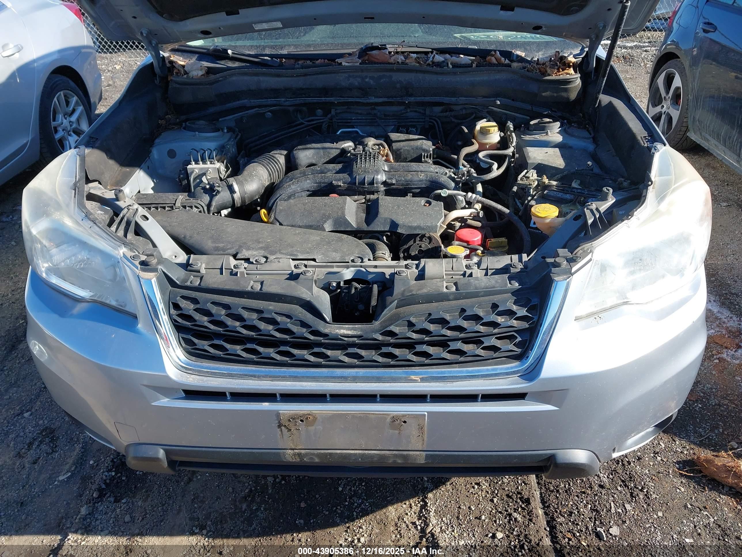 SUBARU FORESTER image 6