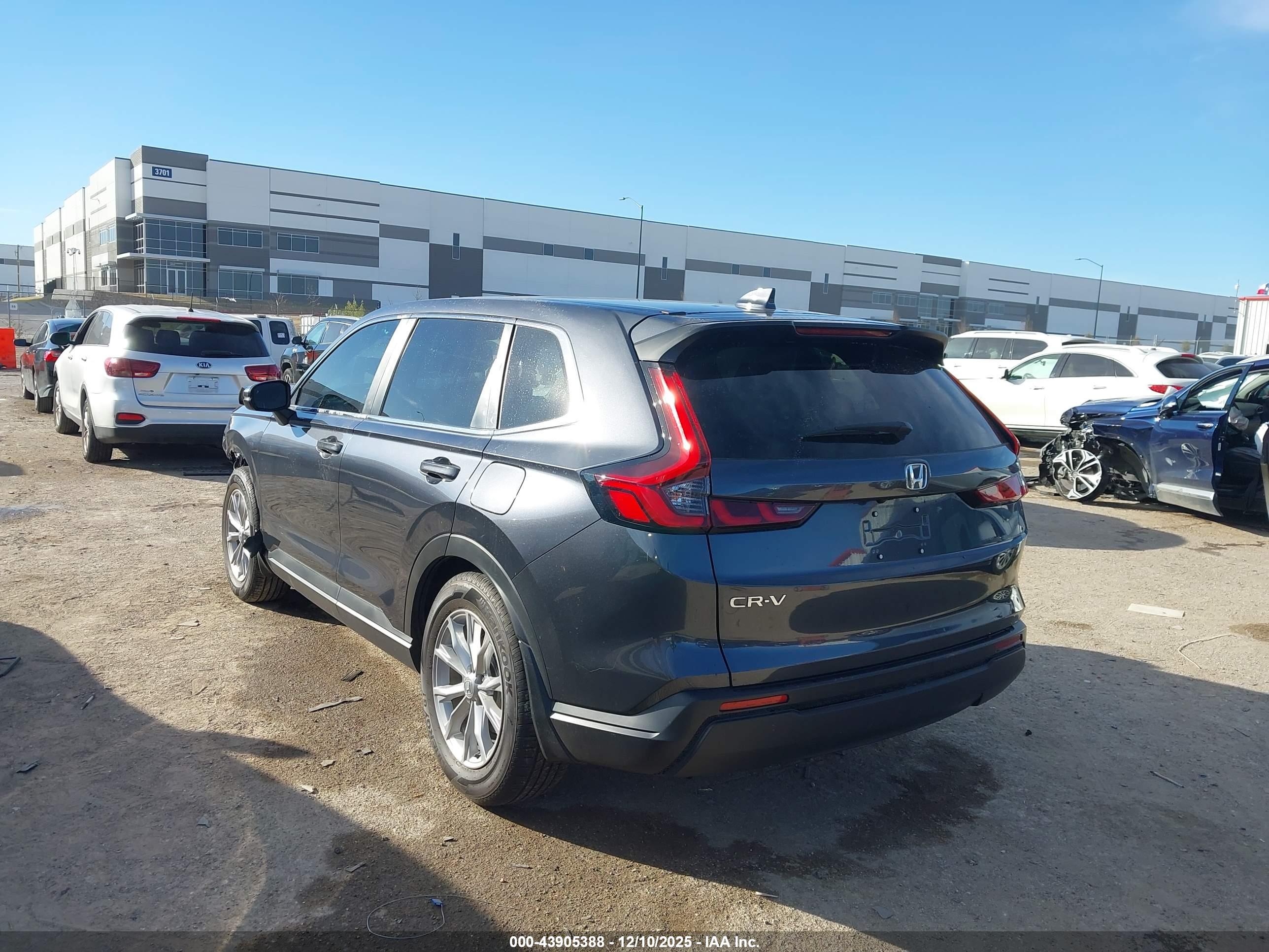 HONDA CR-V image 3