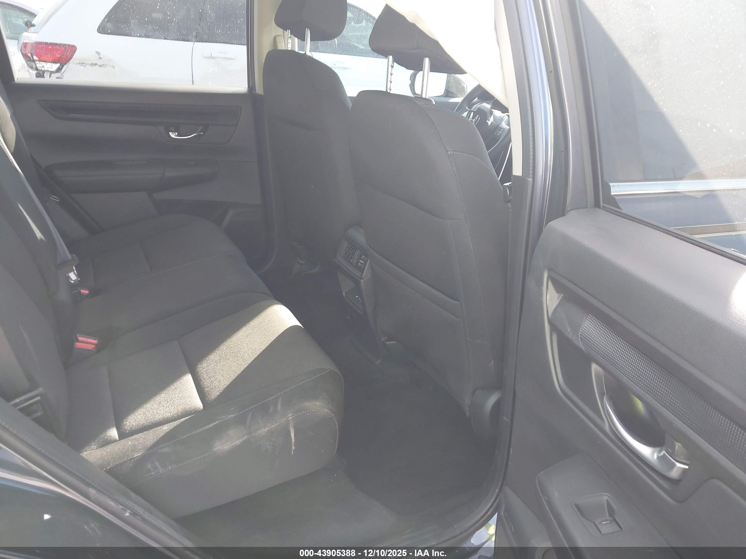 HONDA CR-V image 8