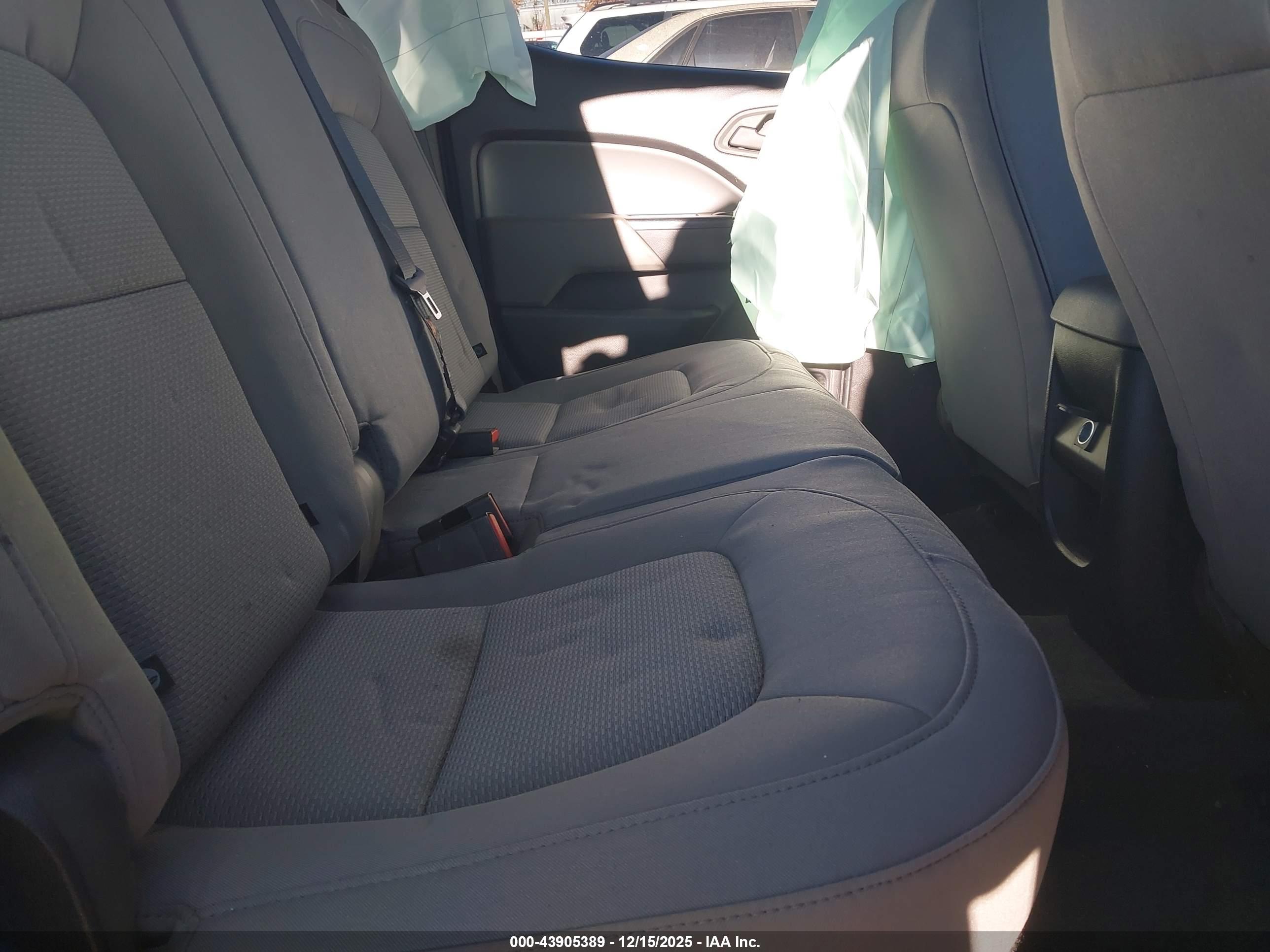GMC CANYON image 8