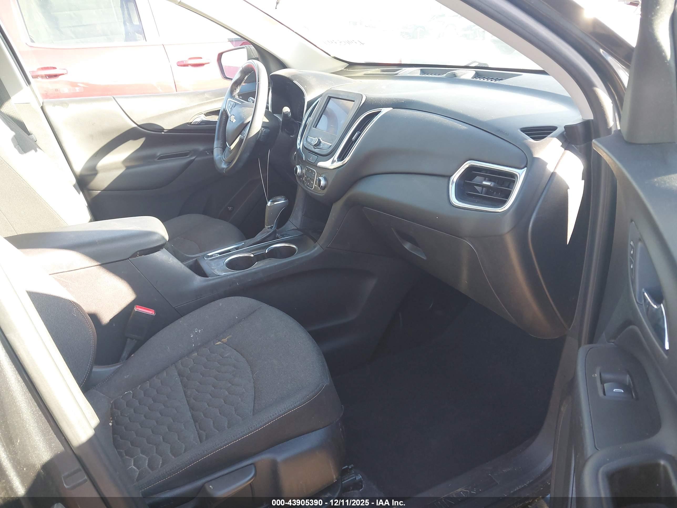 CHEVROLET EQUINOX image 5