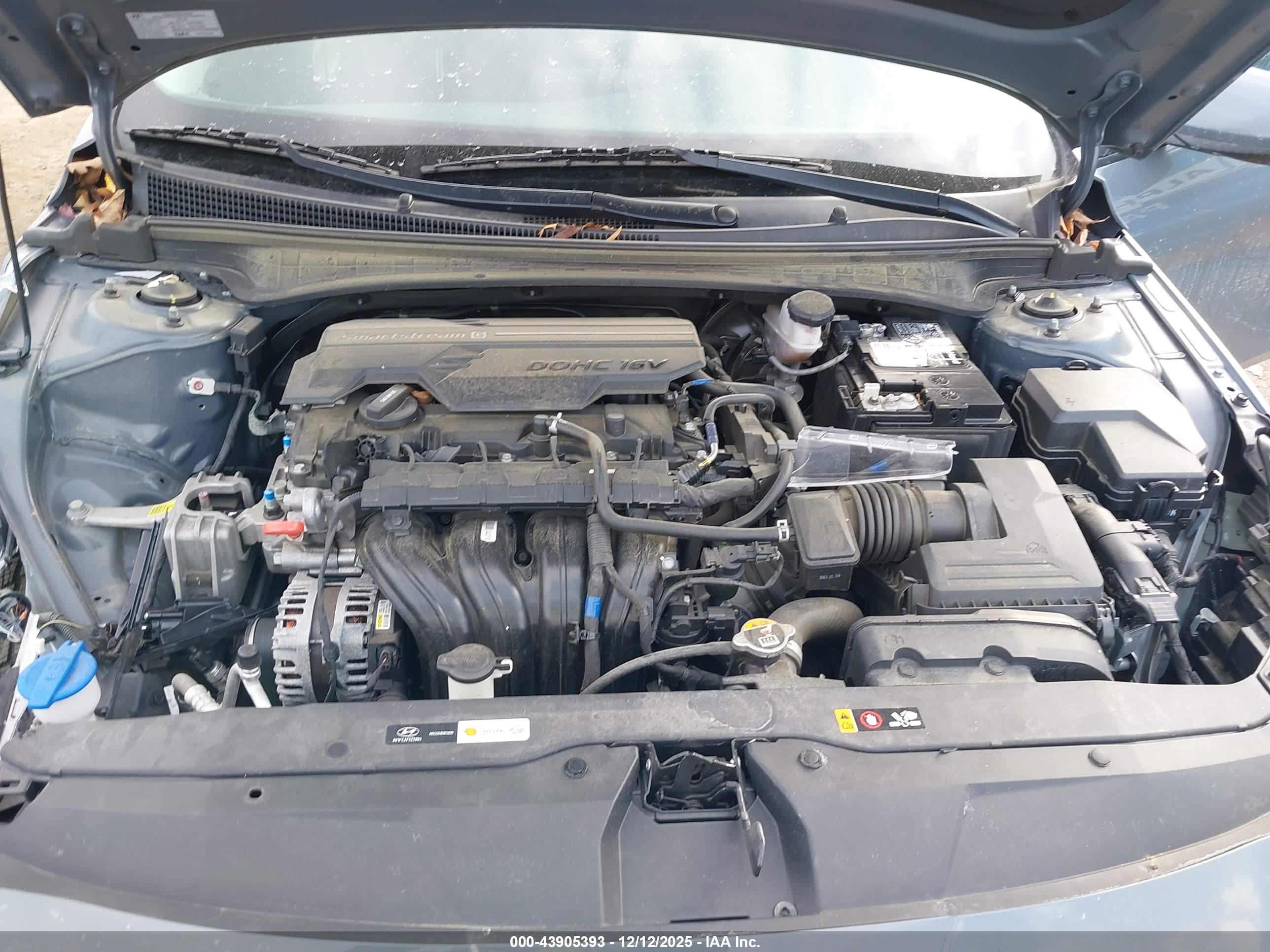 HYUNDAI ELANTRA image 10