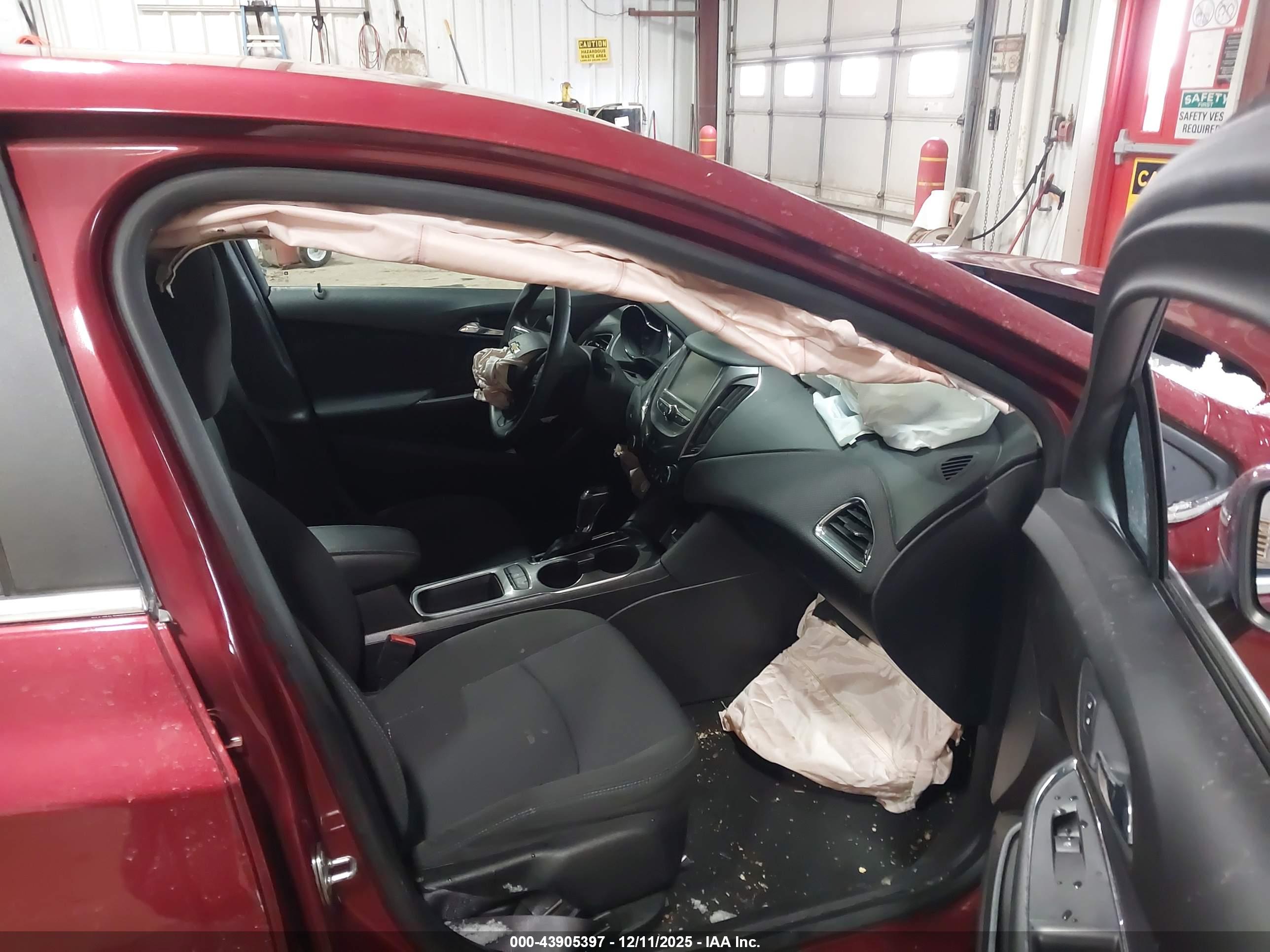 CHEVROLET CRUZE image 5