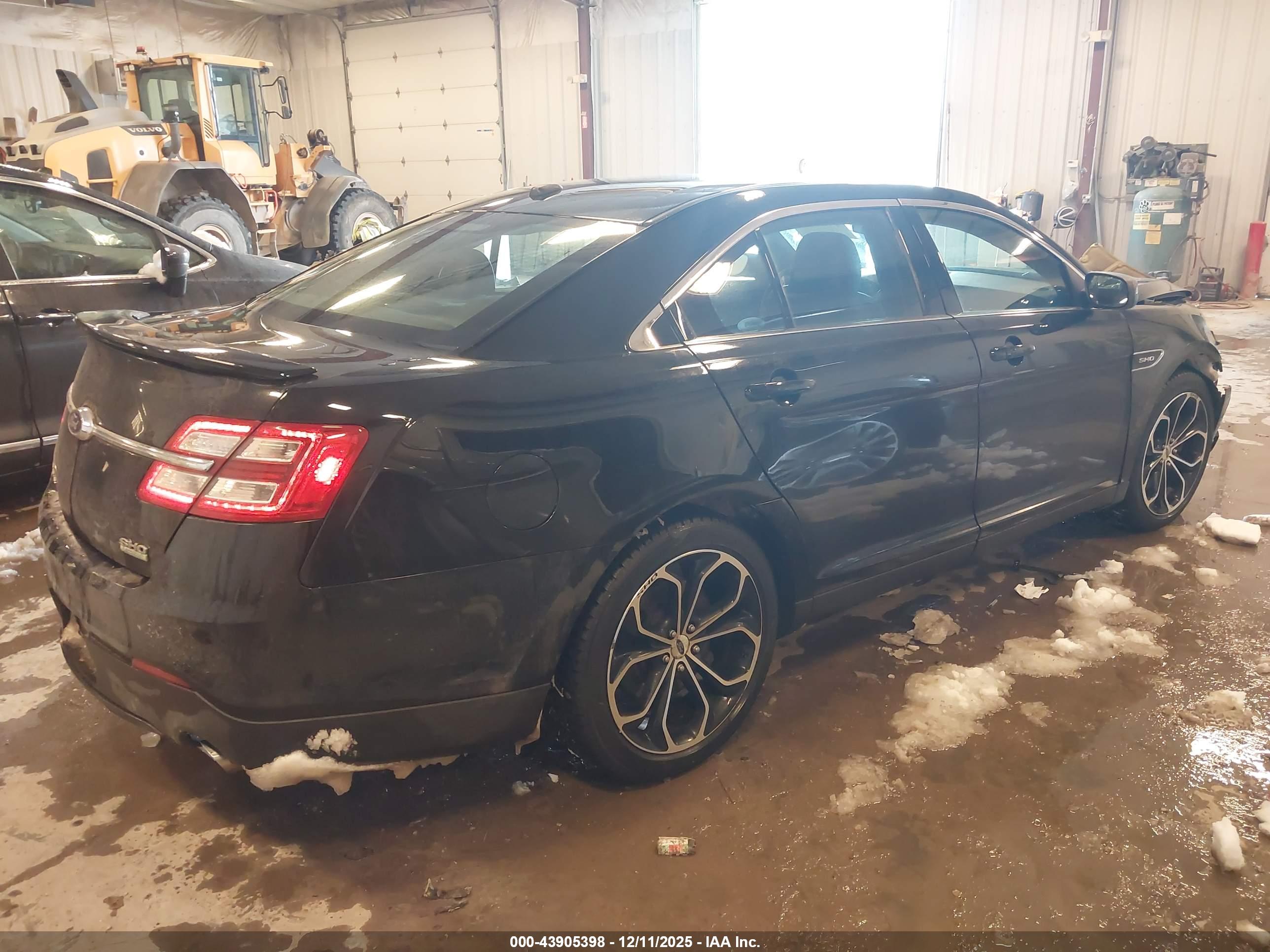 FORD TAURUS image 4