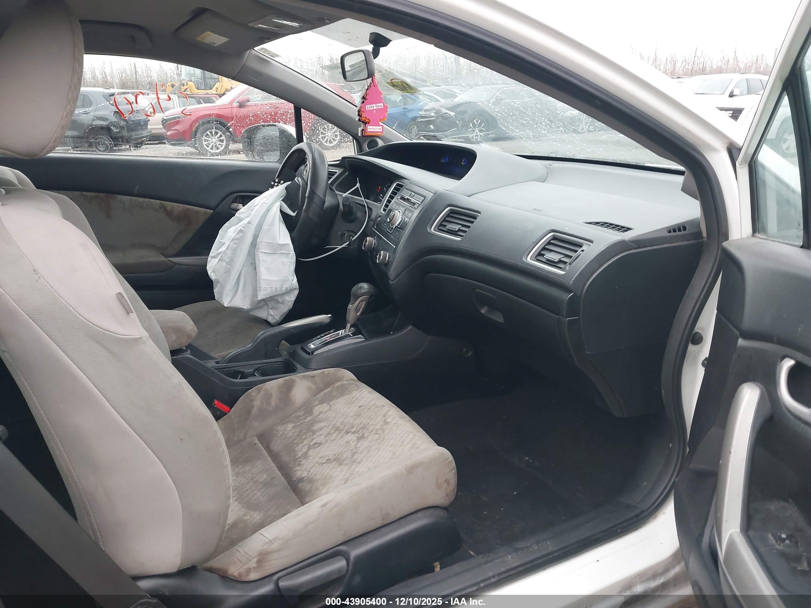 HONDA CIVIC image 5
