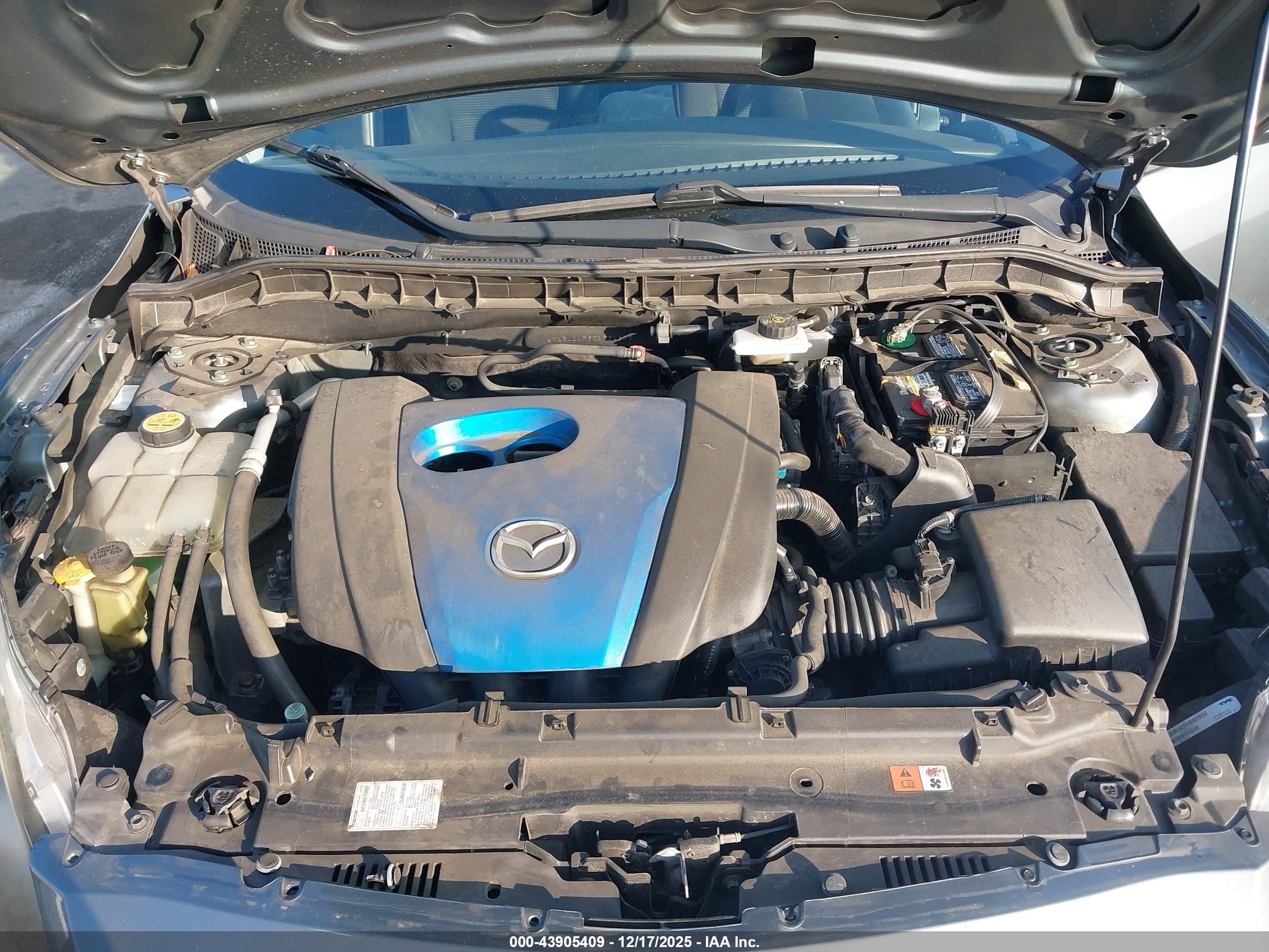 MAZDA MAZDA3 image 10
