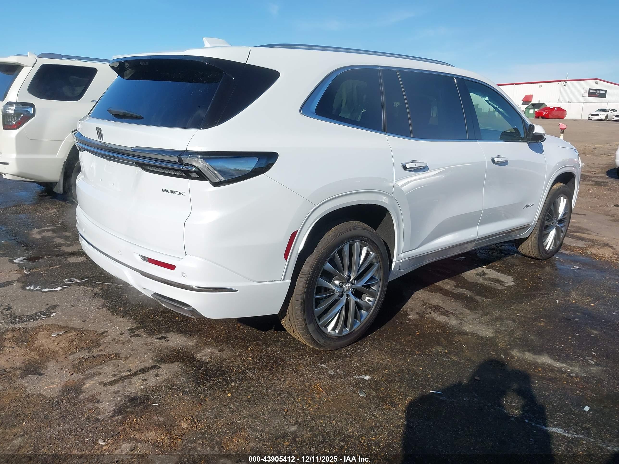 BUICK ENCLAVE image 4