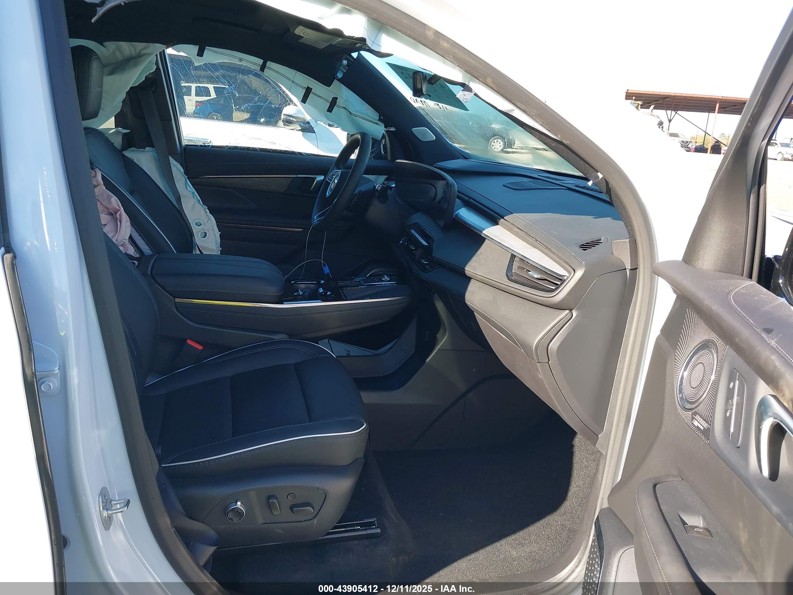 BUICK ENCLAVE image 5