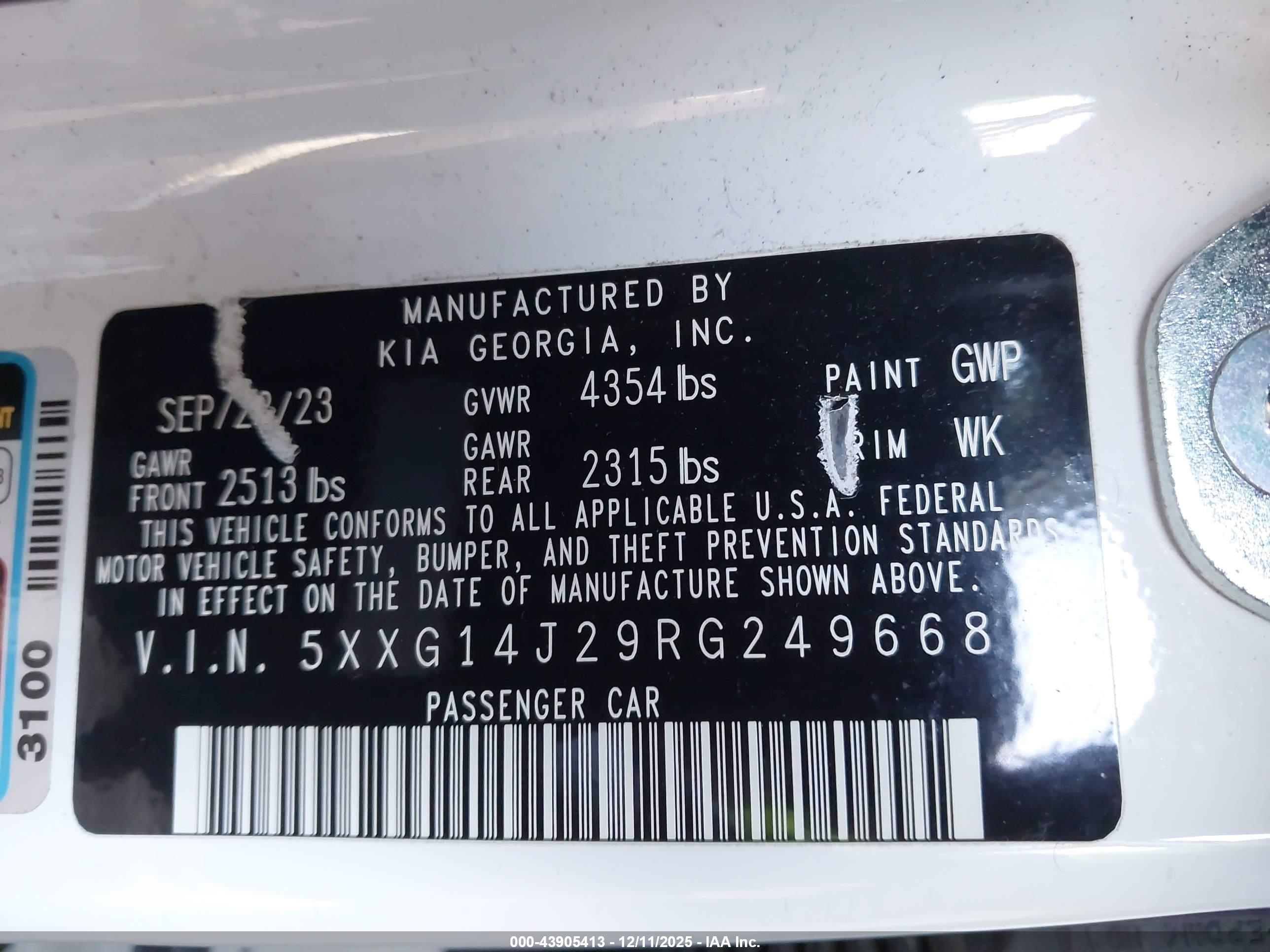 KIA K5 image 9