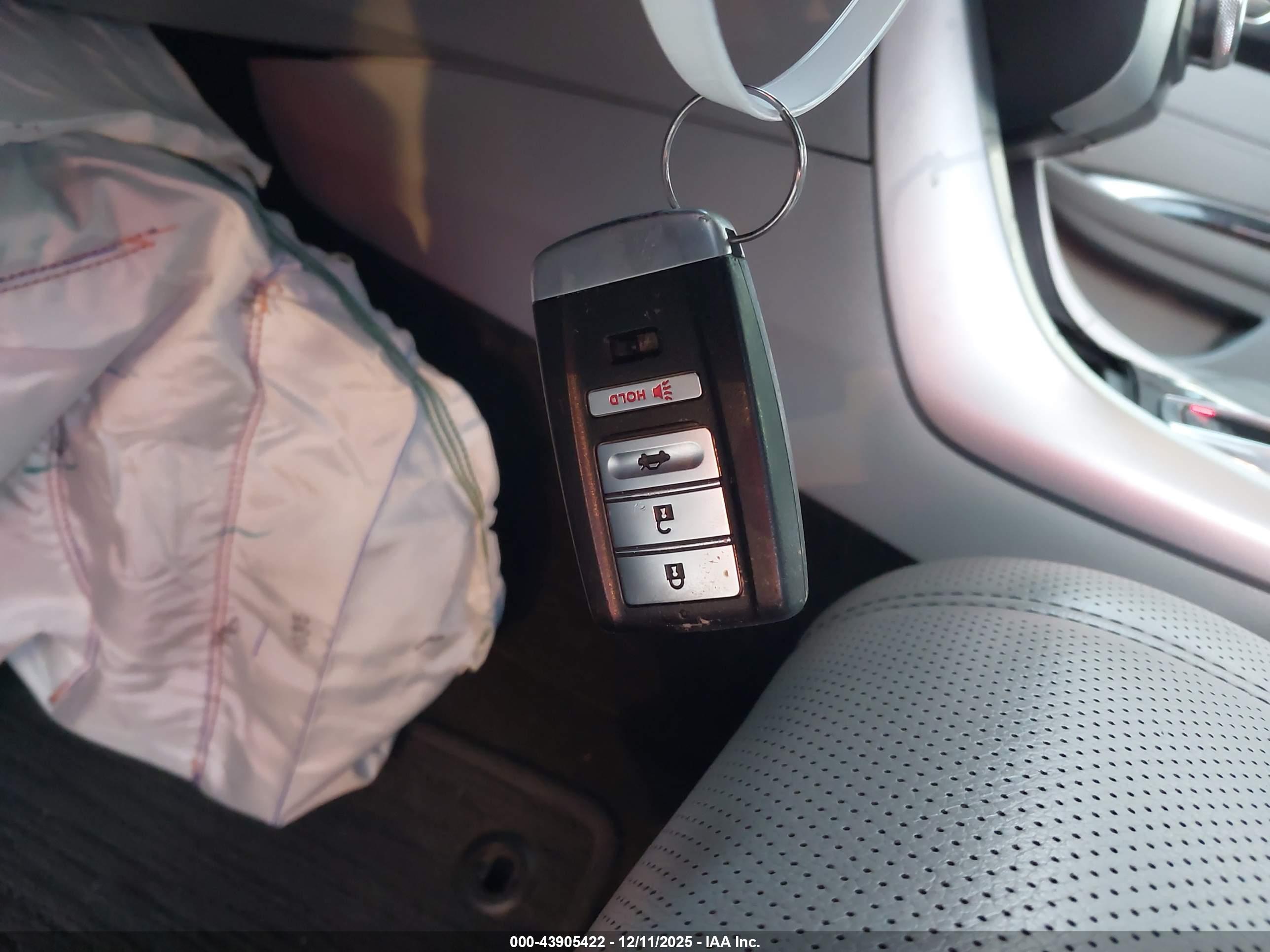 ACURA TLX image 11
