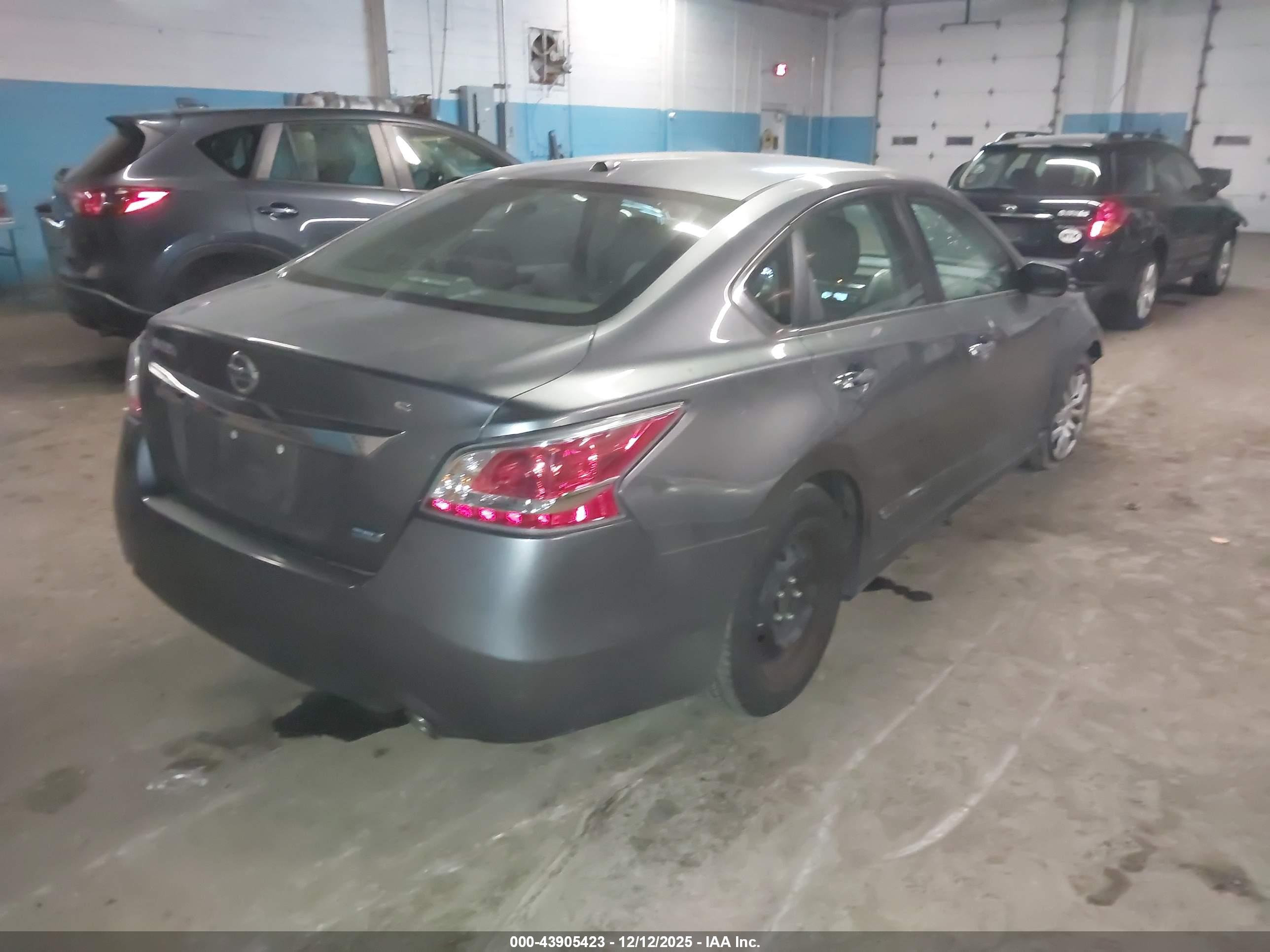 NISSAN ALTIMA image 4