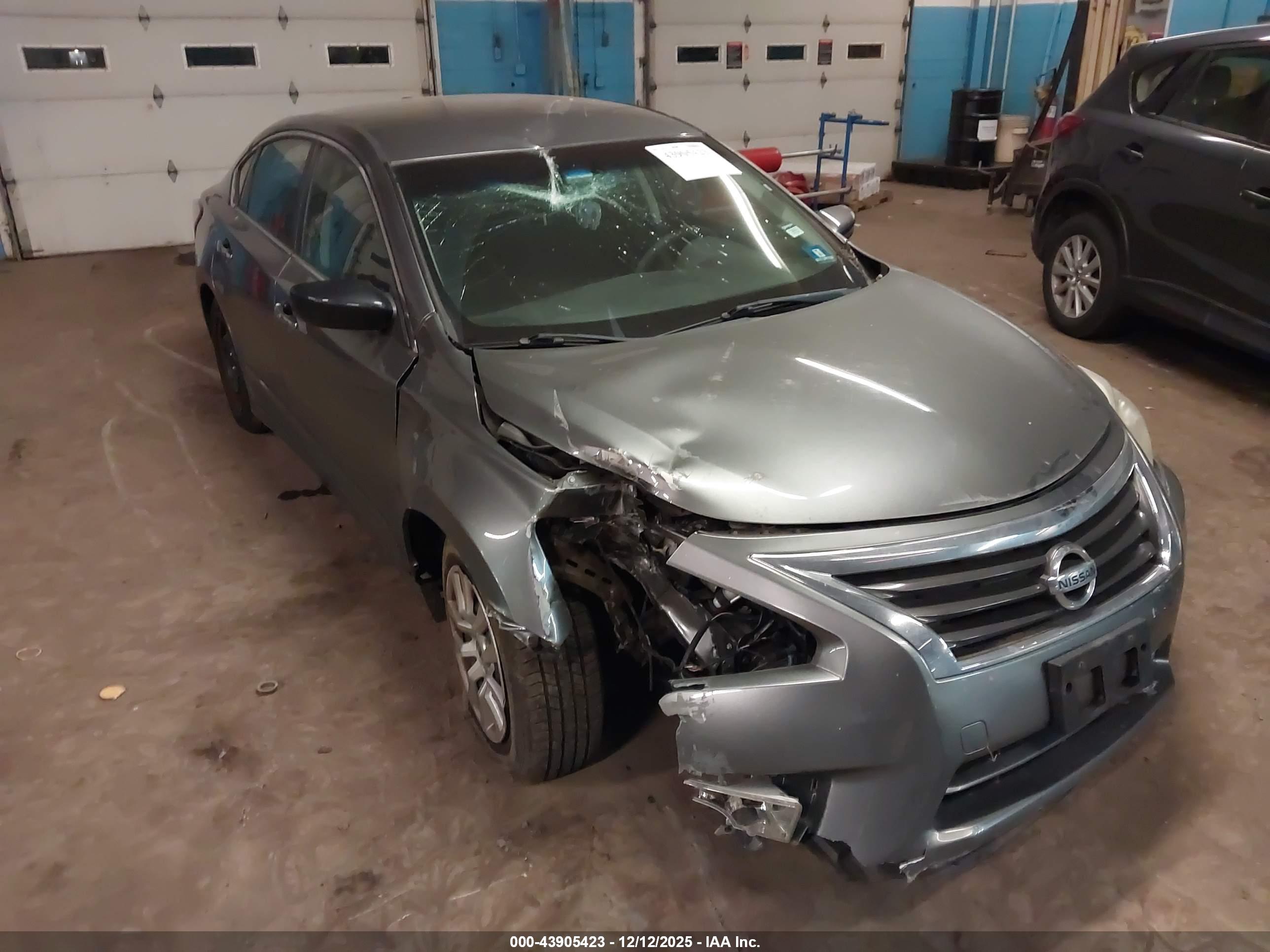 NISSAN ALTIMA image 6