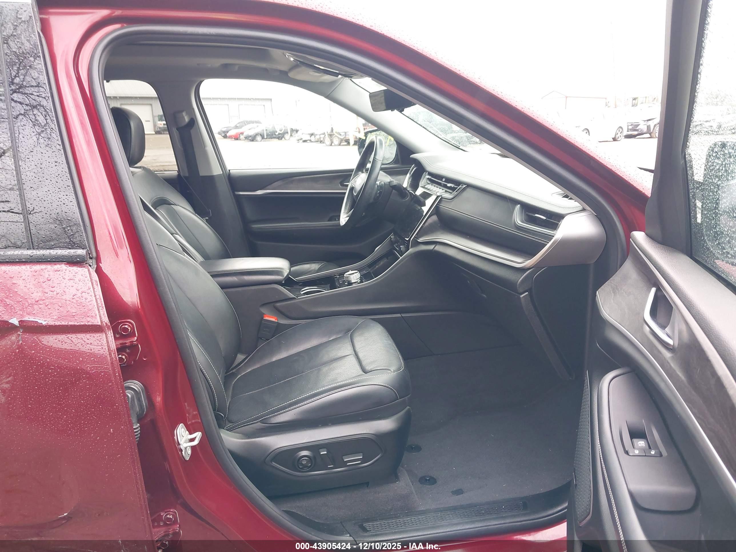 JEEP GRAND image 5