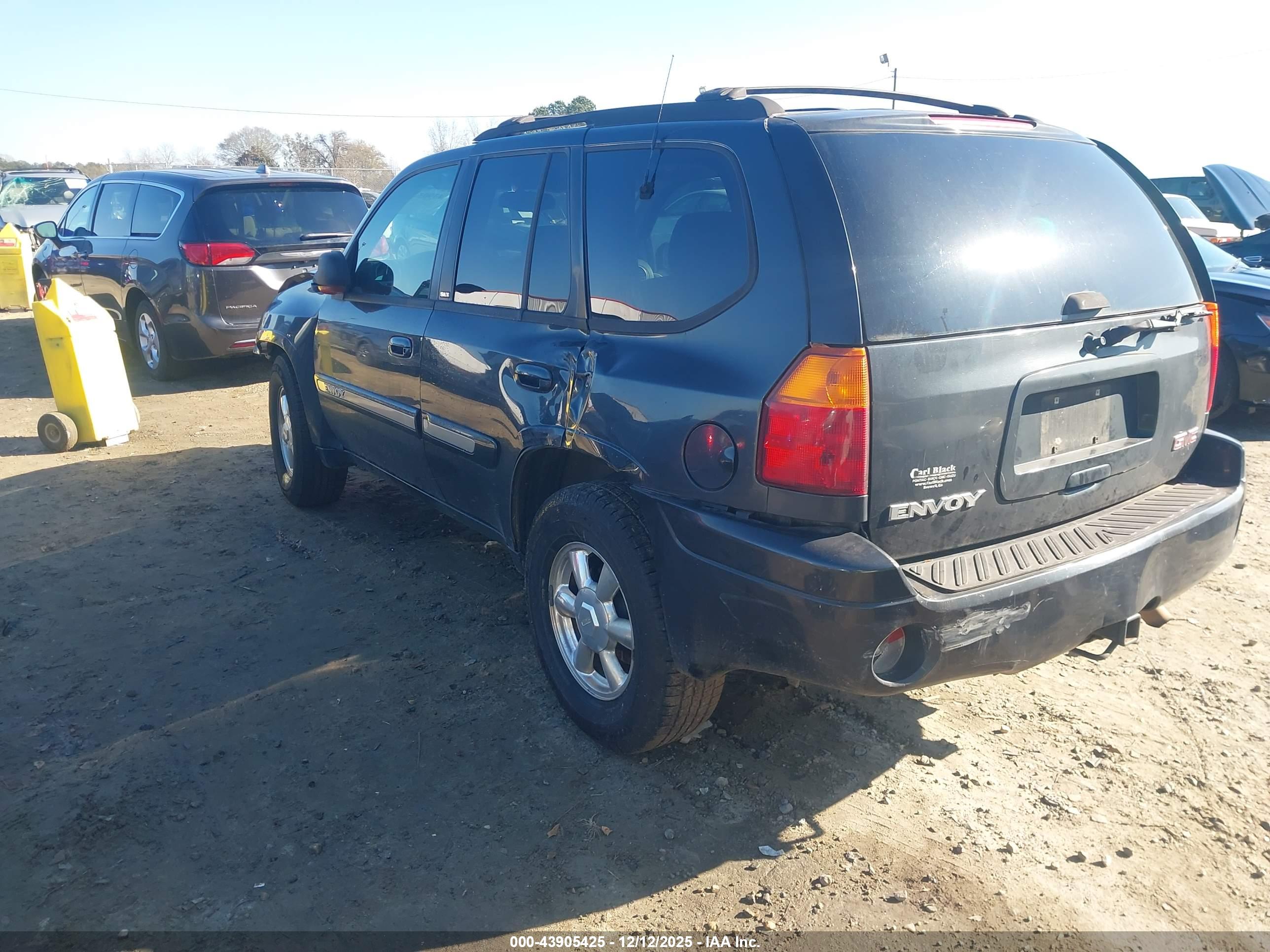 GMC ENVOY image 3