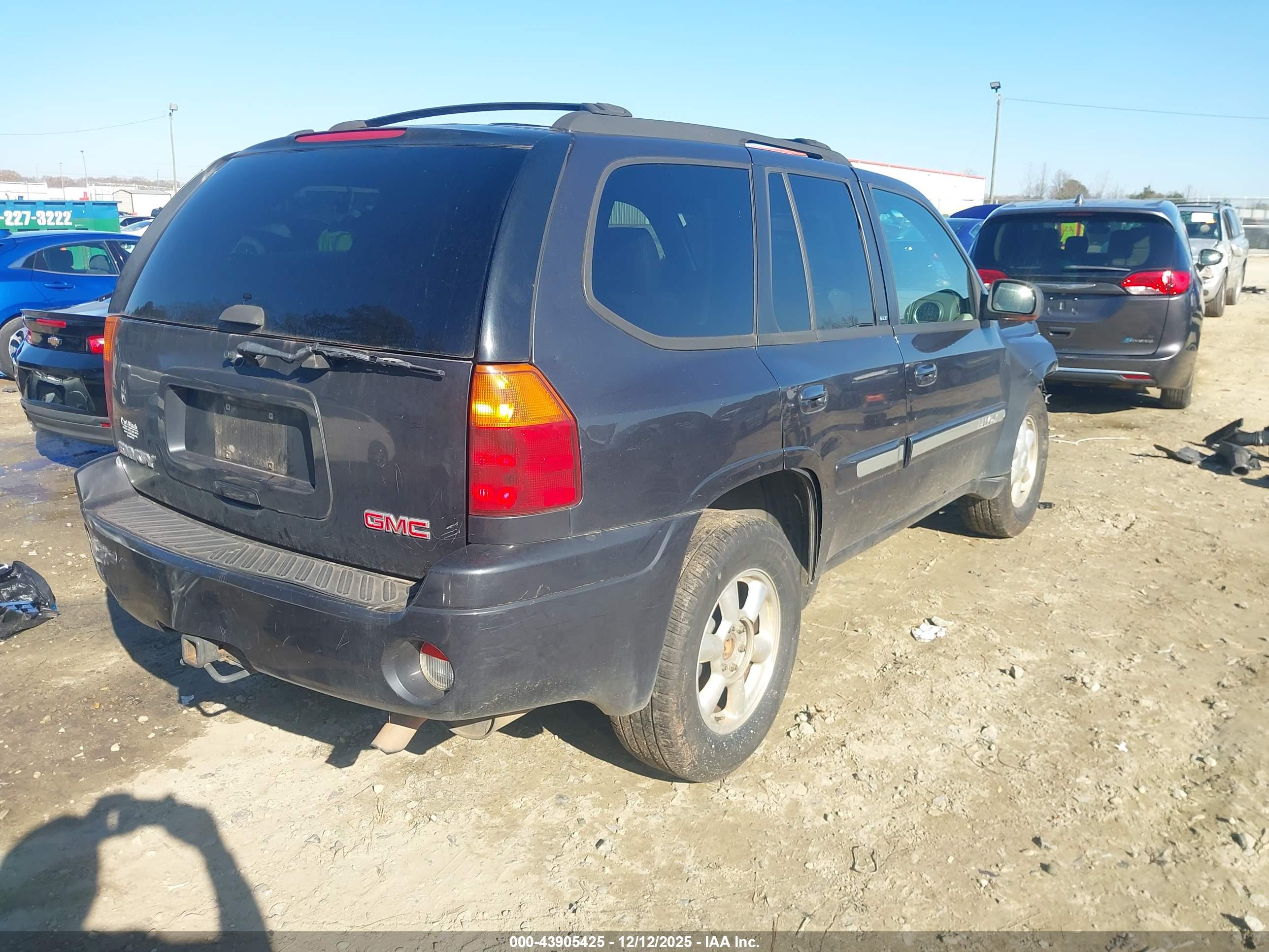 GMC ENVOY image 4
